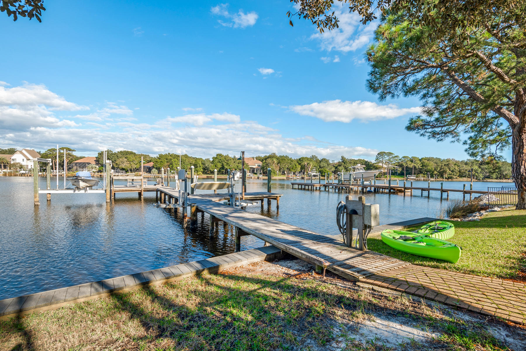 INDIAN BAYOU - Residential