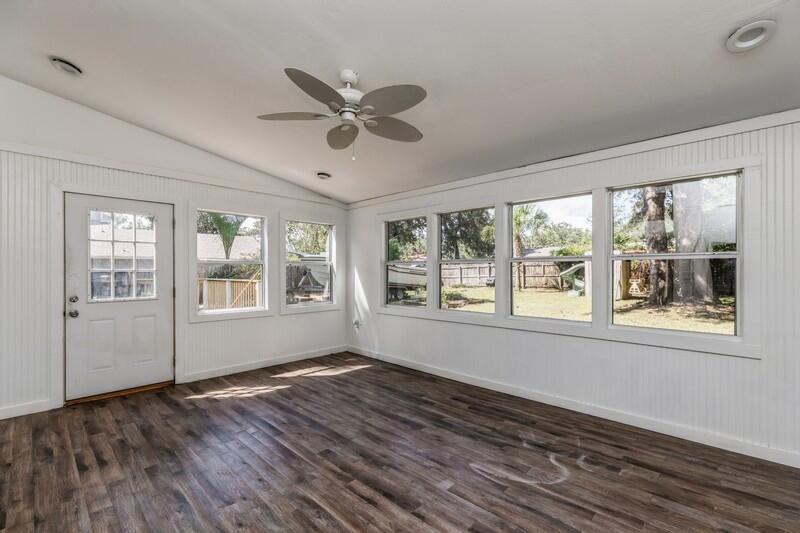 MAGNOLIA SHORES S/D - Residential