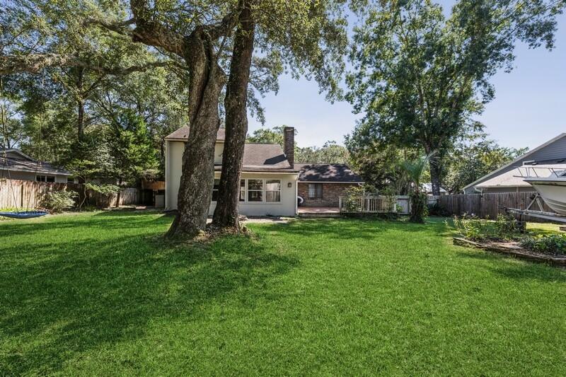 MAGNOLIA SHORES S/D - Residential
