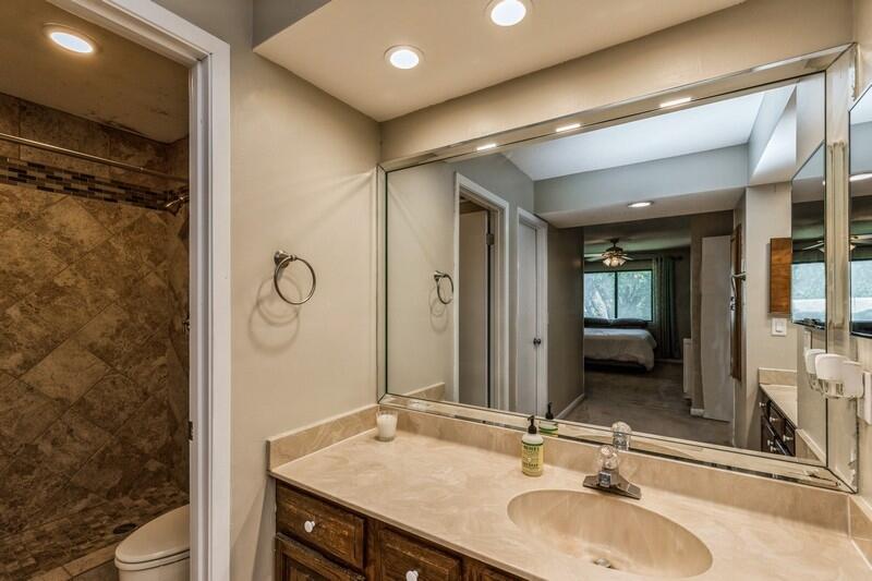 MAGNOLIA SHORES S/D - Residential
