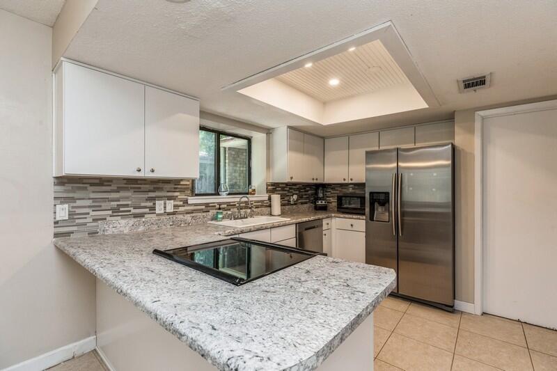 MAGNOLIA SHORES S/D - Residential