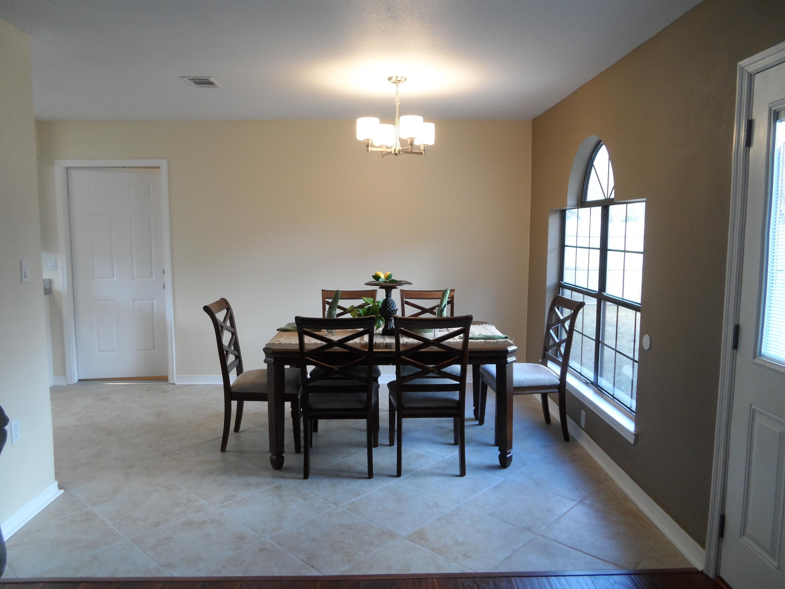 PINE MEADOWS 2ND ADDN LOT 22 BLK F - Residential