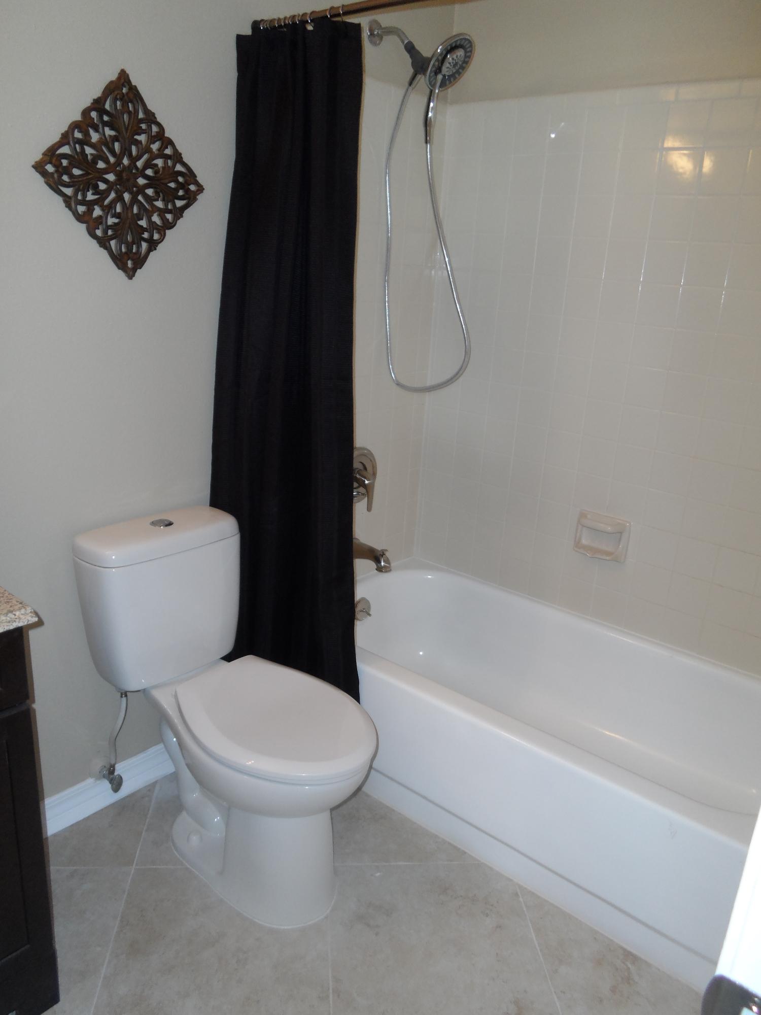 PINE MEADOWS 2ND ADDN LOT 22 BLK F - Residential