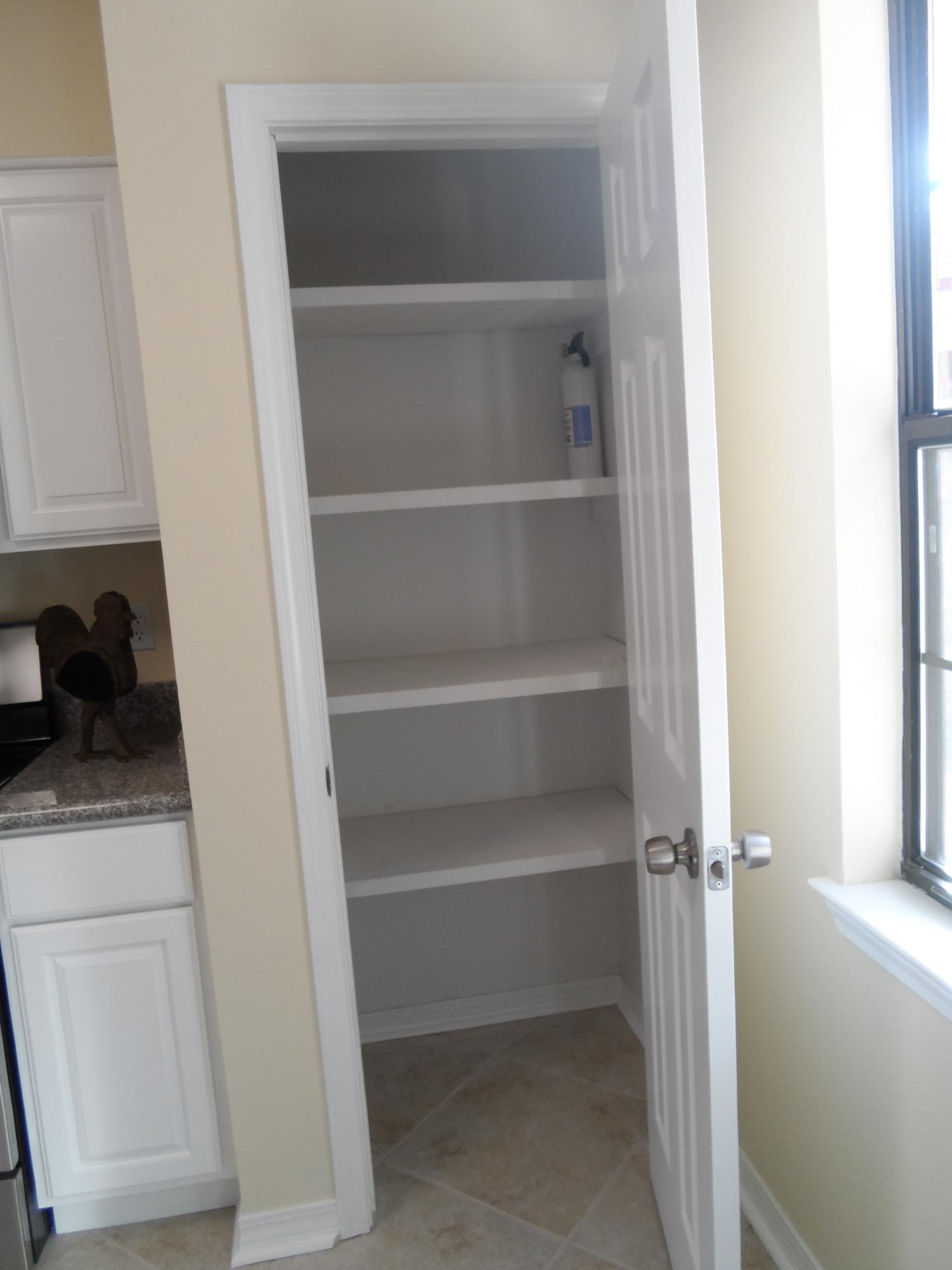 PINE MEADOWS 2ND ADDN LOT 22 BLK F - Residential