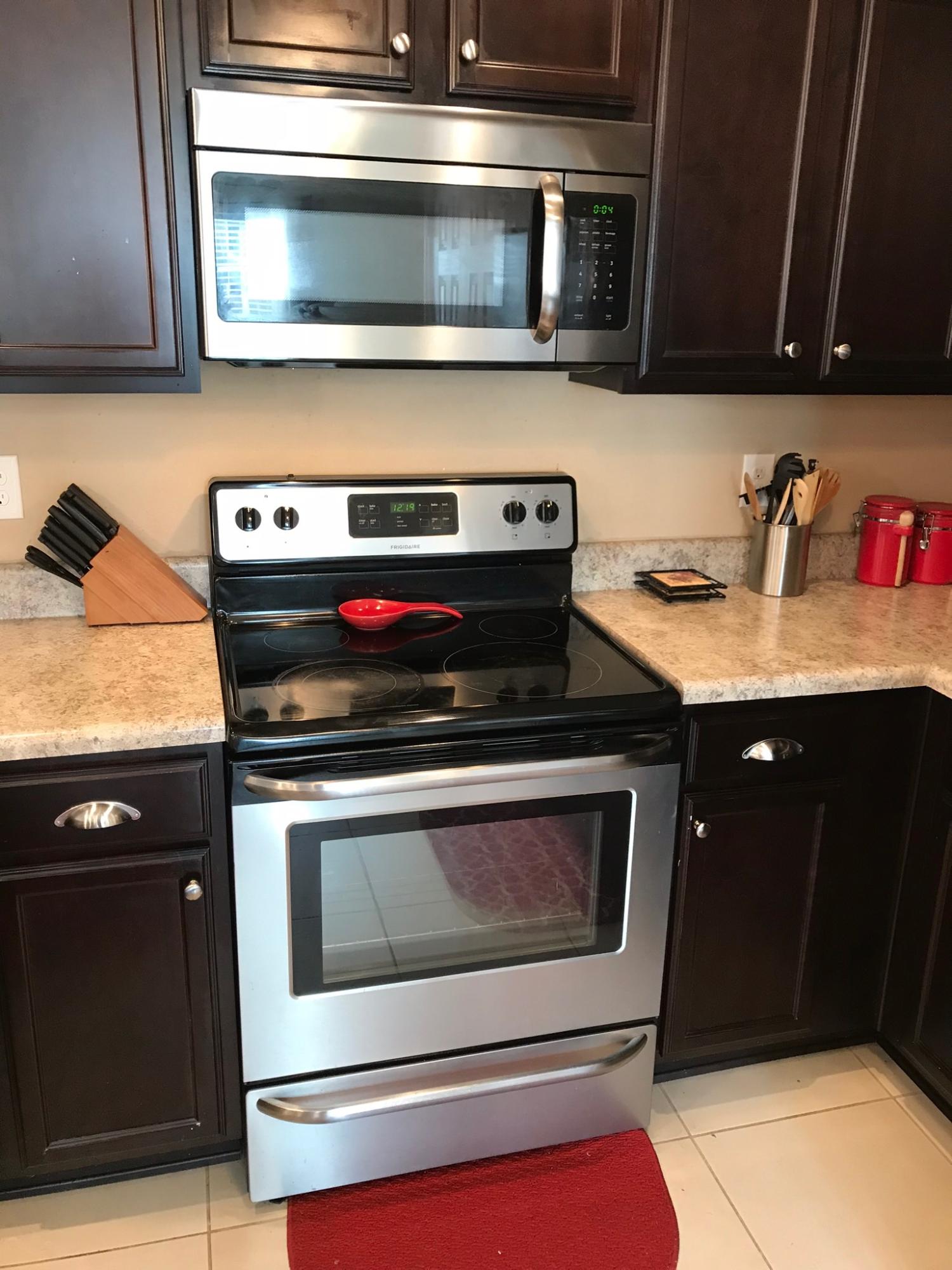 STILLWELL ESTATES - Residential