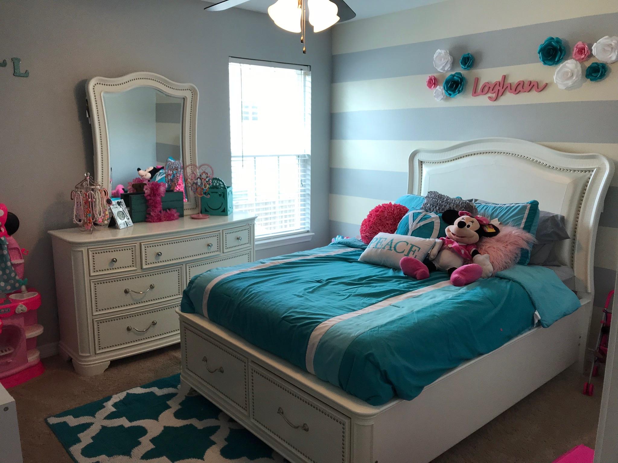 STILLWELL ESTATES - Residential