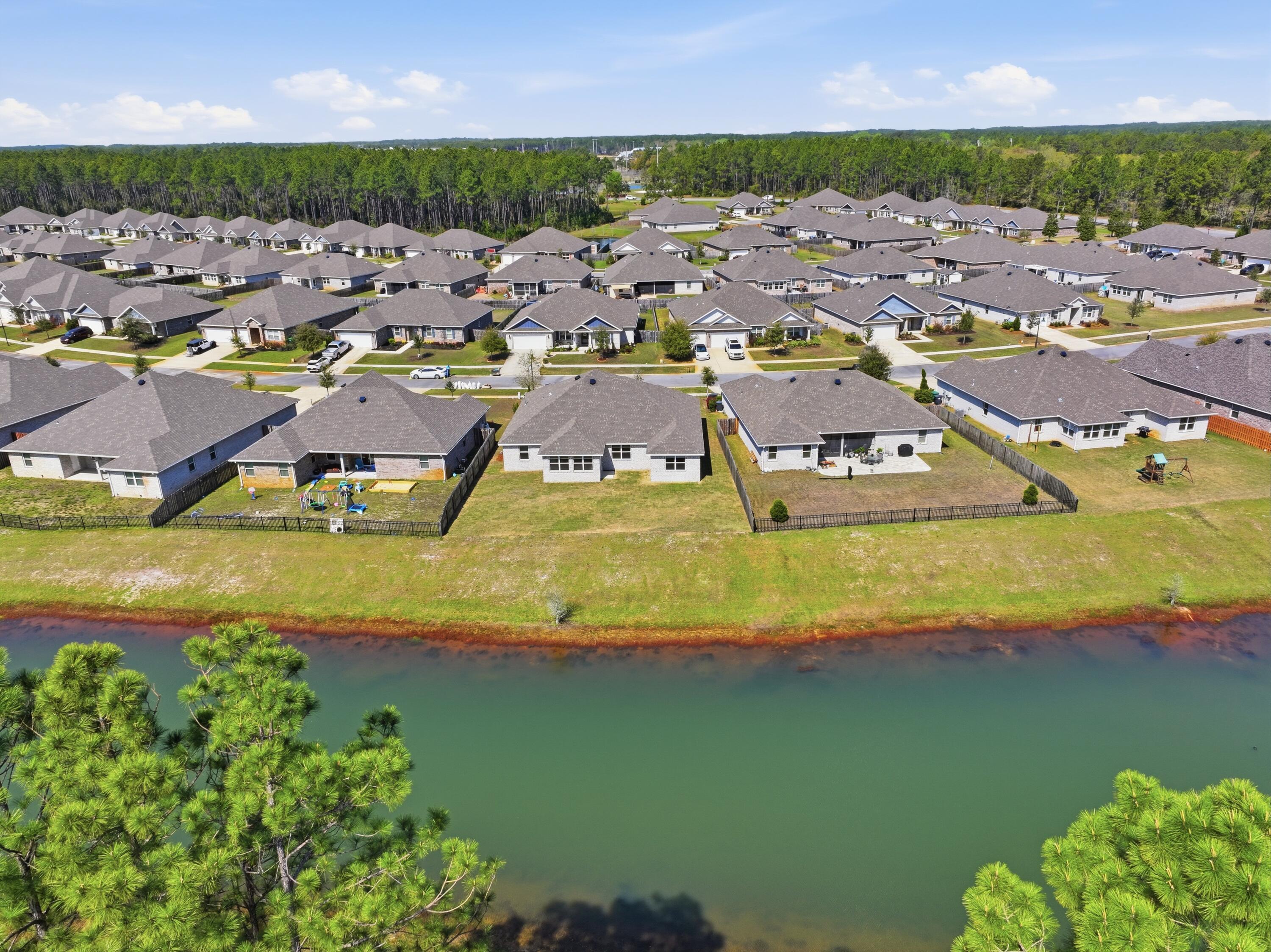 HAMMOCK BAY - Residential