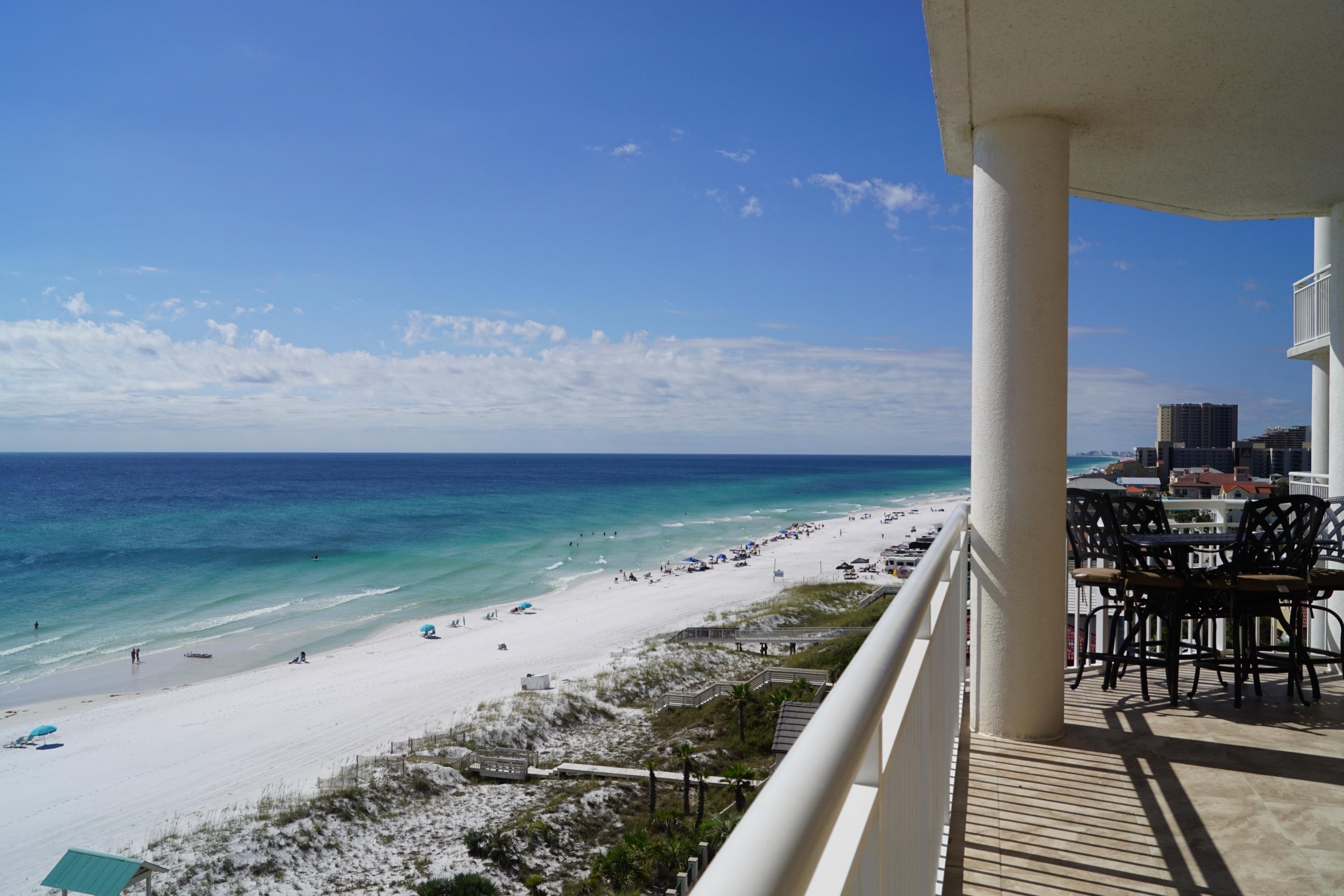 HIDDEN DUNES GRAND VILLAS - Residential