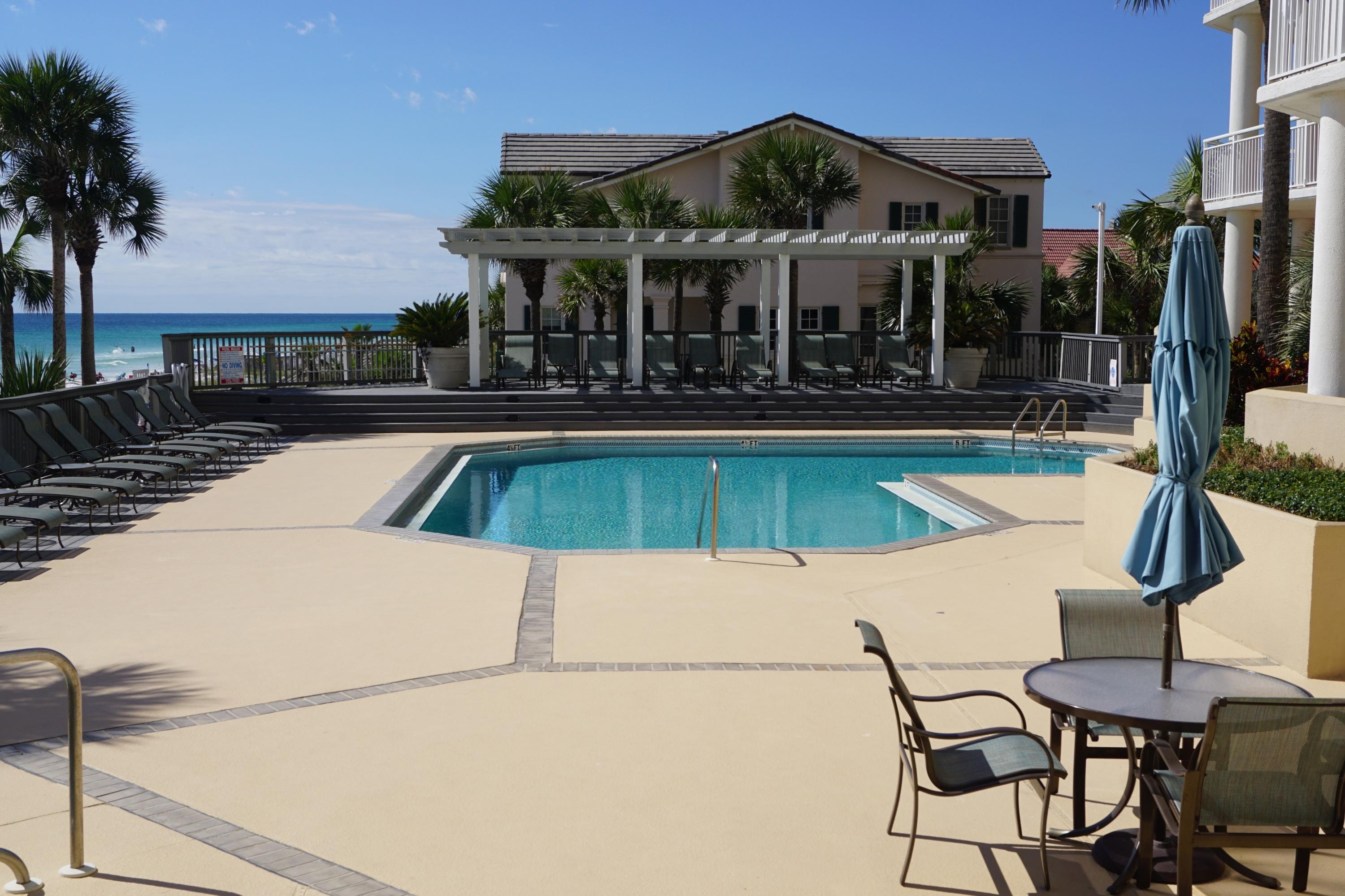 HIDDEN DUNES GRAND VILLAS - Residential