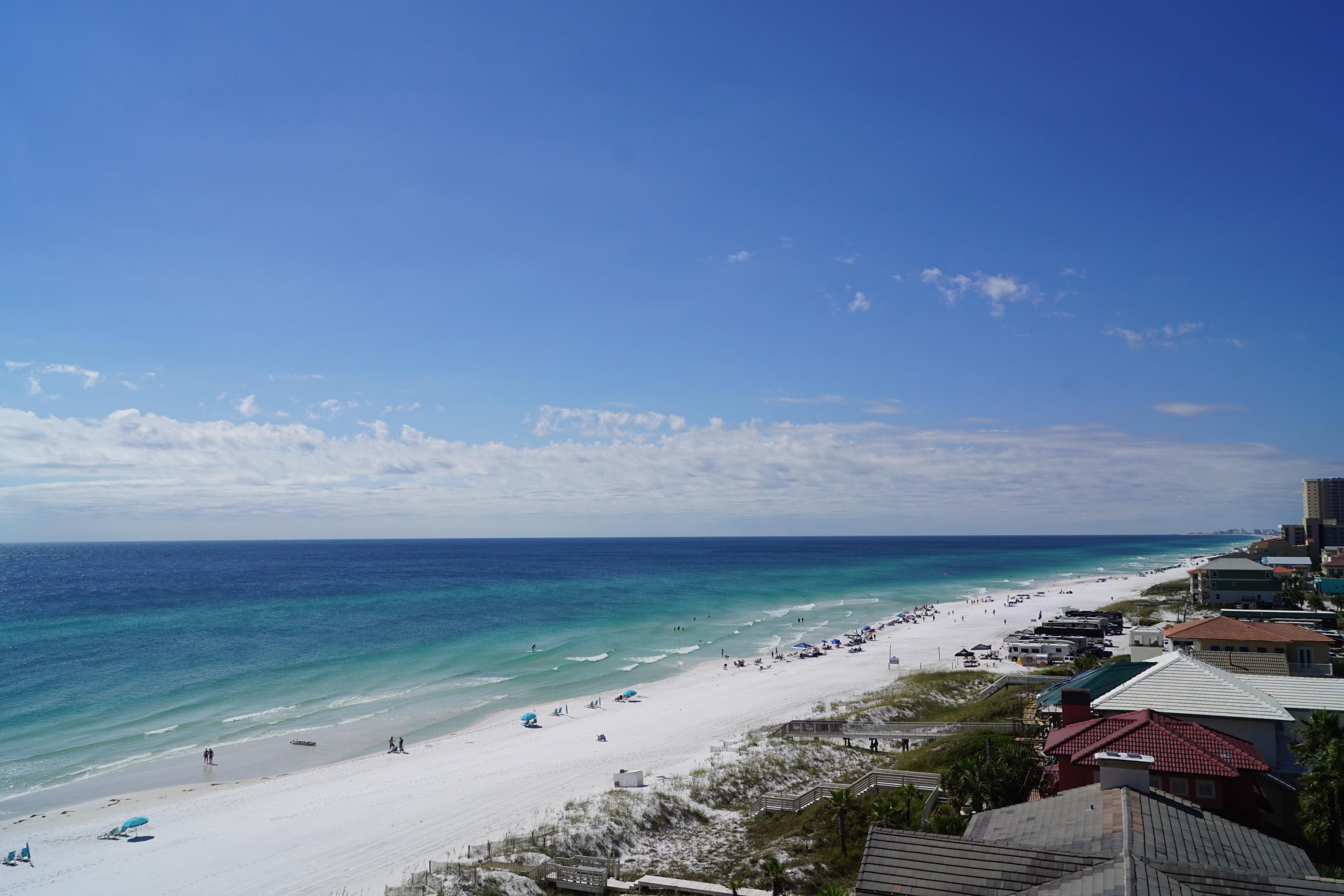 HIDDEN DUNES GRAND VILLAS - Residential