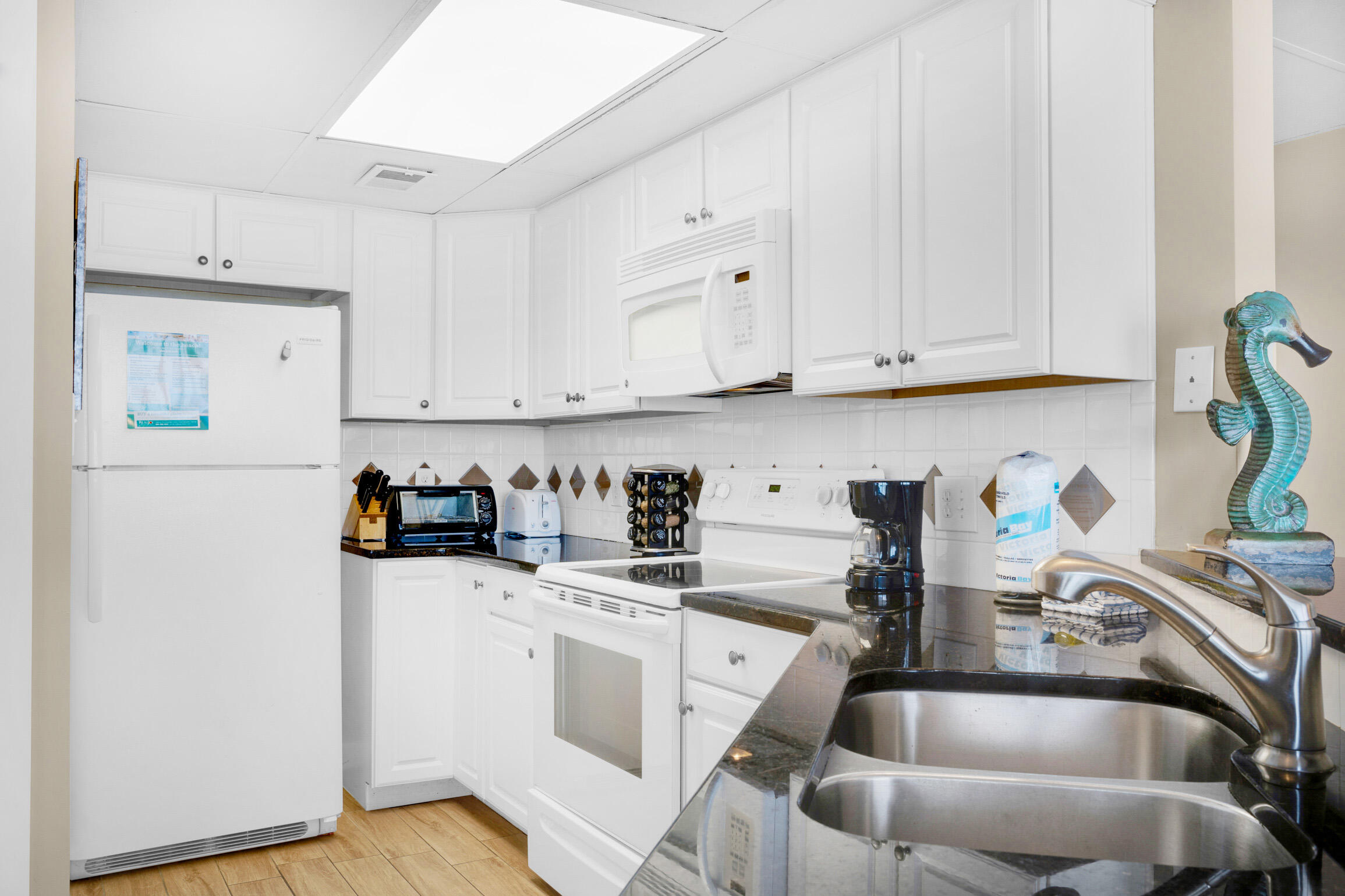 AQUAVISTA CONDO - Residential