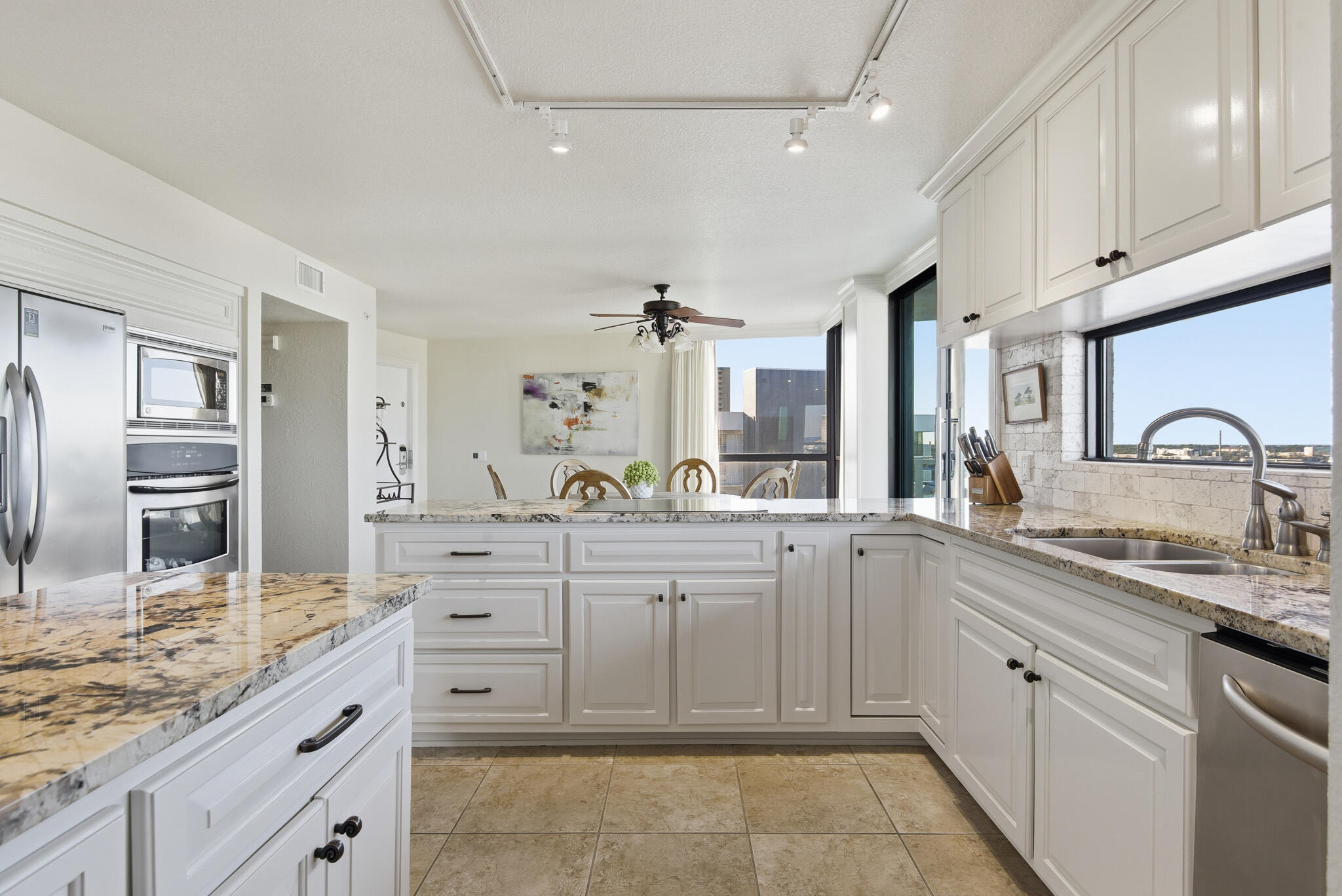 MAINSAIL CONDO PH 3 - Residential