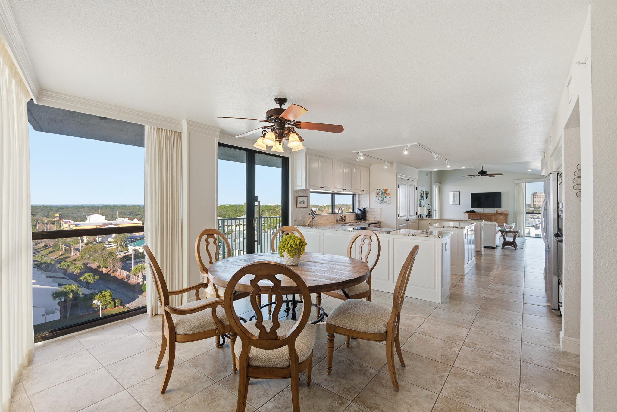 MAINSAIL CONDO PH 3 - Residential