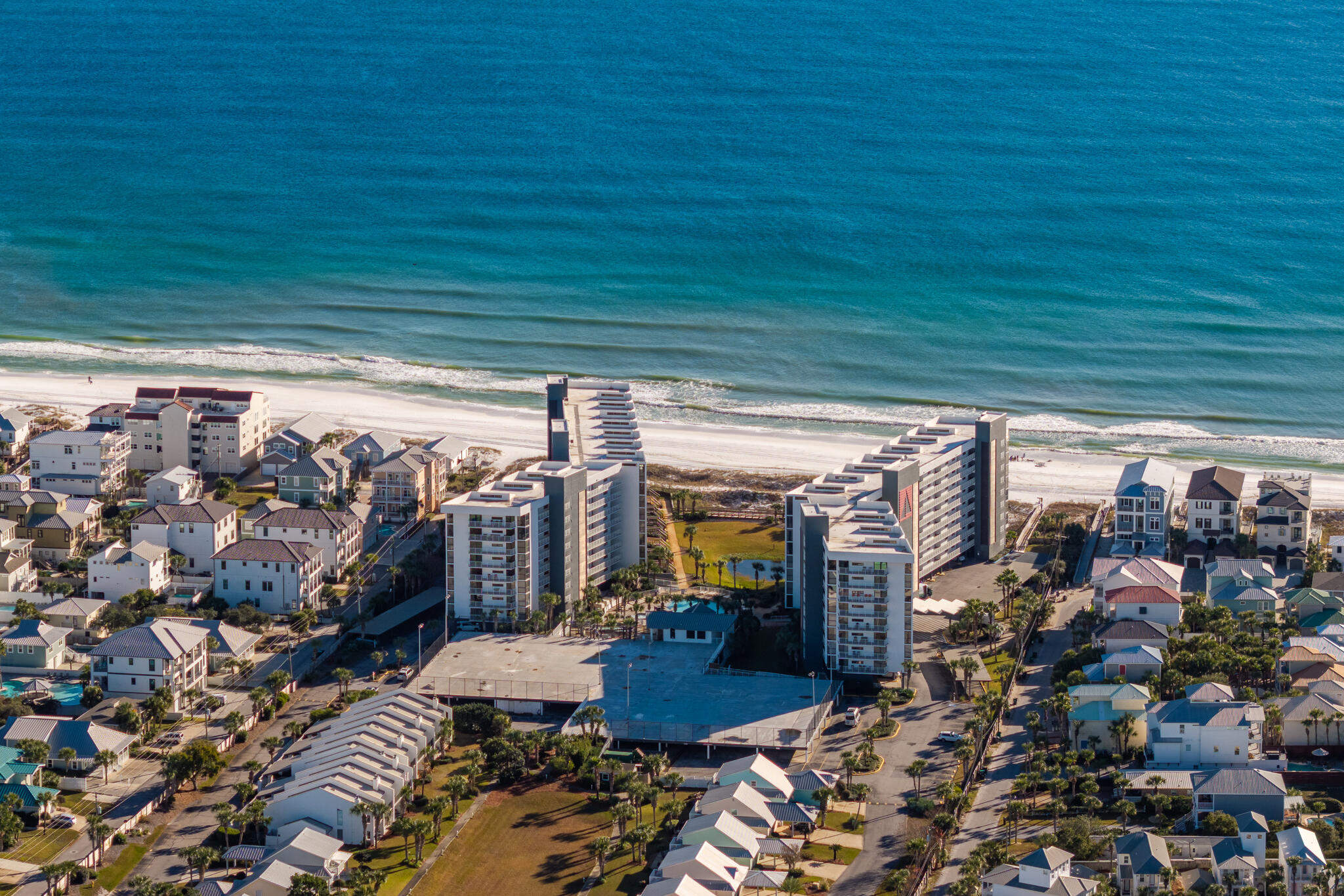 MAINSAIL CONDO PH 3 - Residential