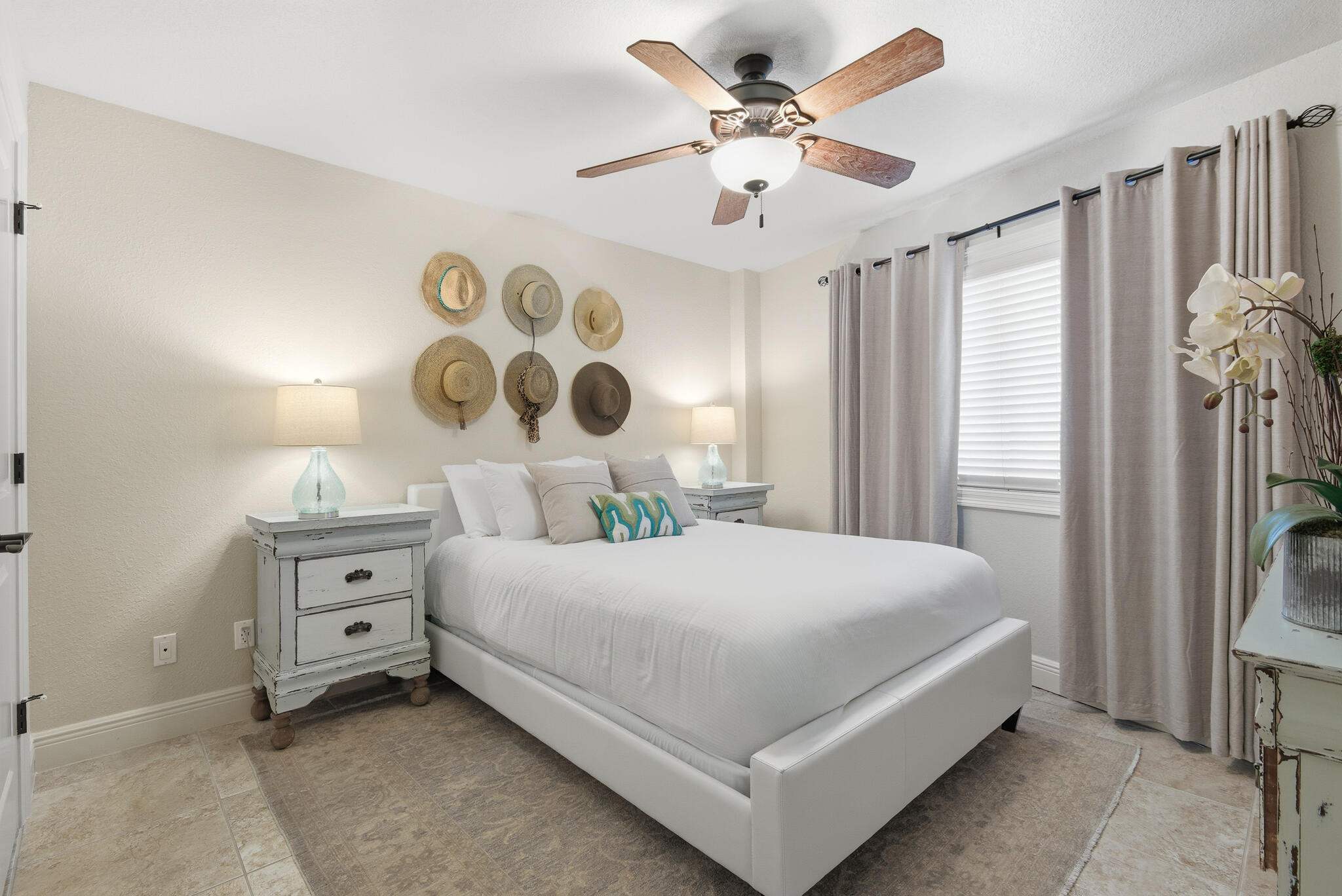 MAINSAIL CONDO PH 3 - Residential