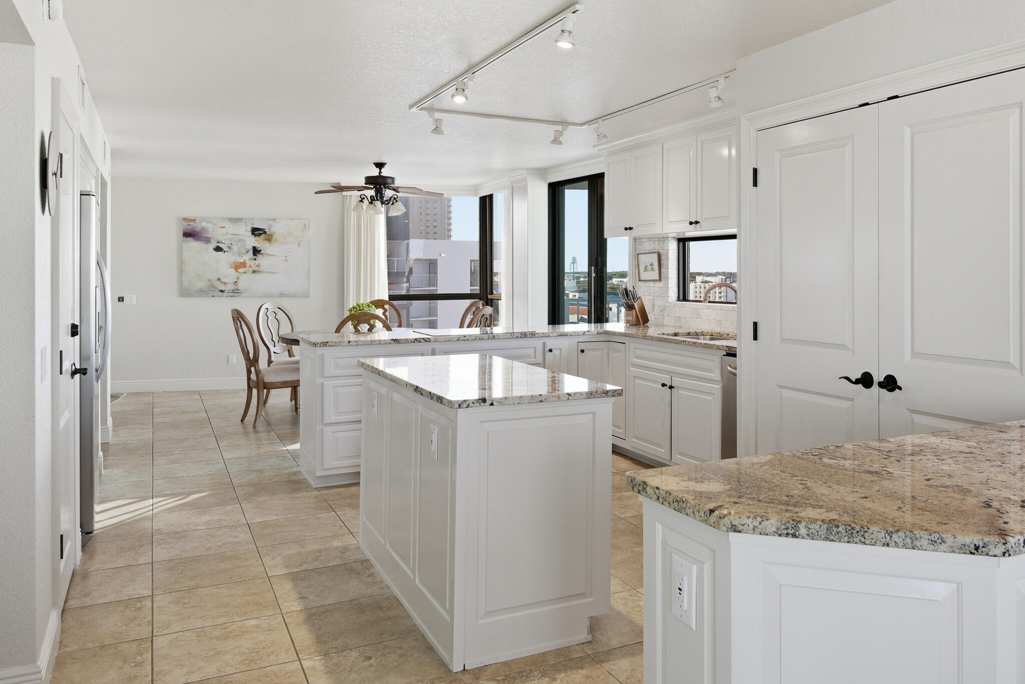 MAINSAIL CONDO PH 3 - Residential