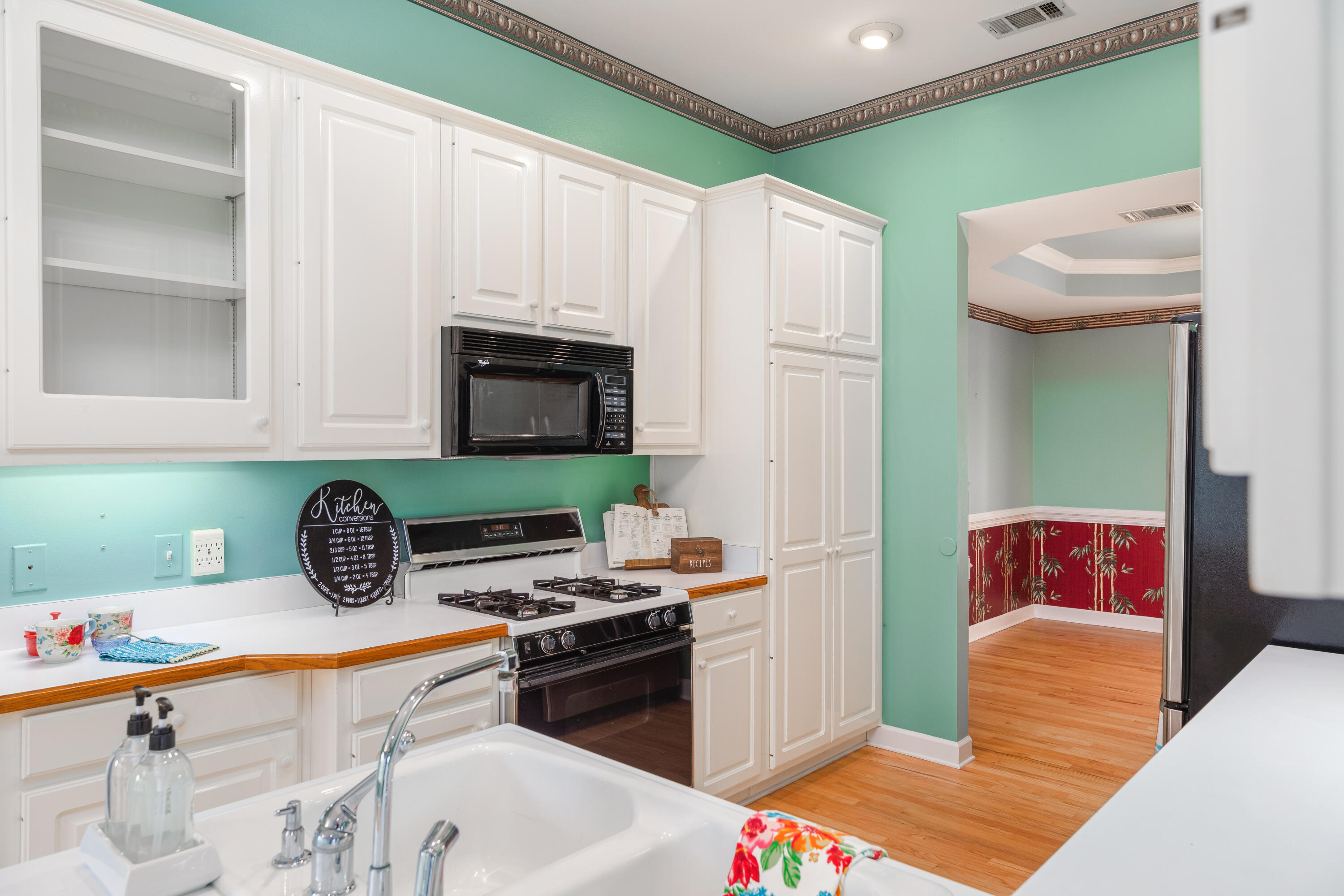 LAKE WAY VILLAS 3 - Residential