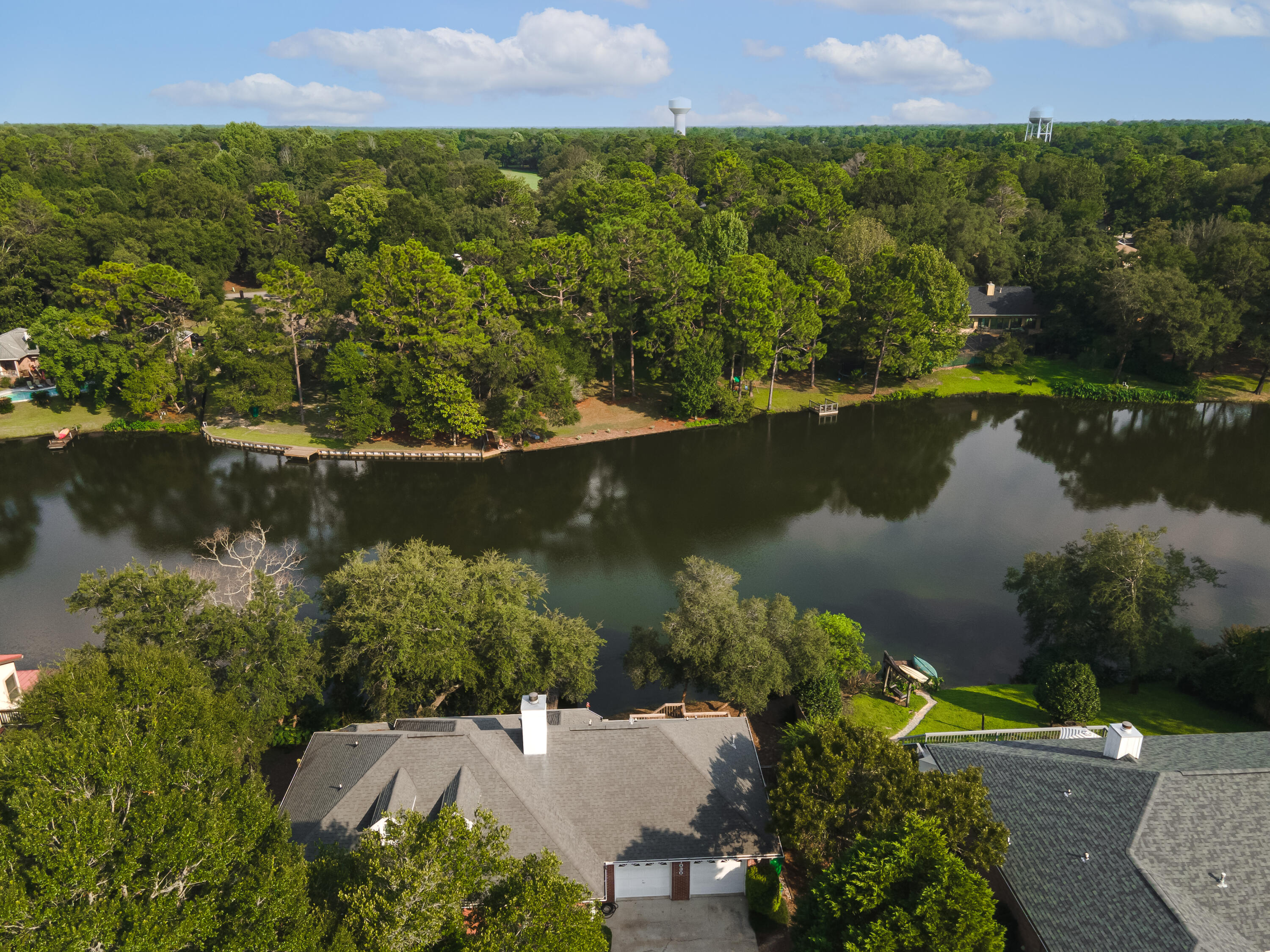 LAKE WAY VILLAS 3 - Residential