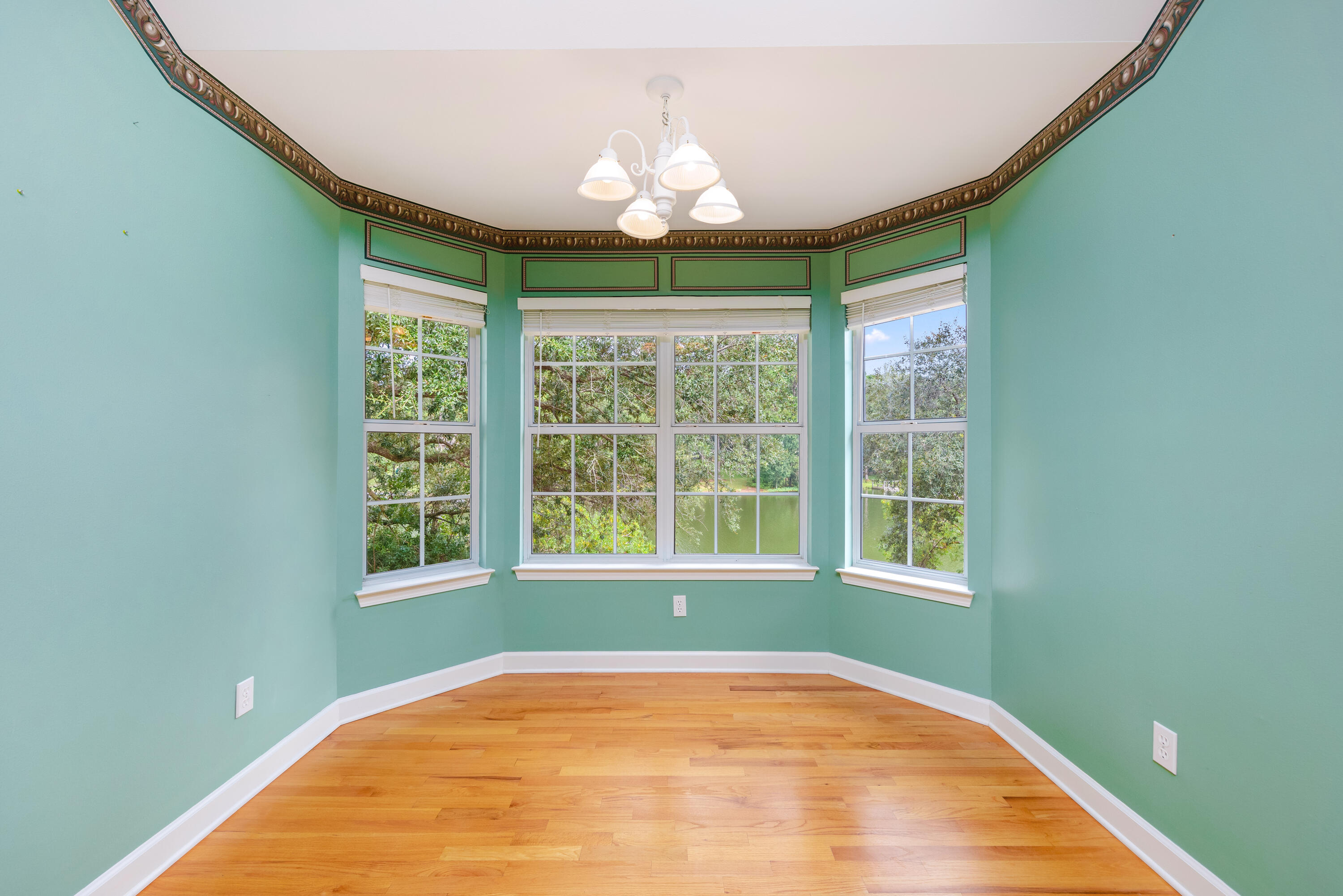 LAKE WAY VILLAS 3 - Residential