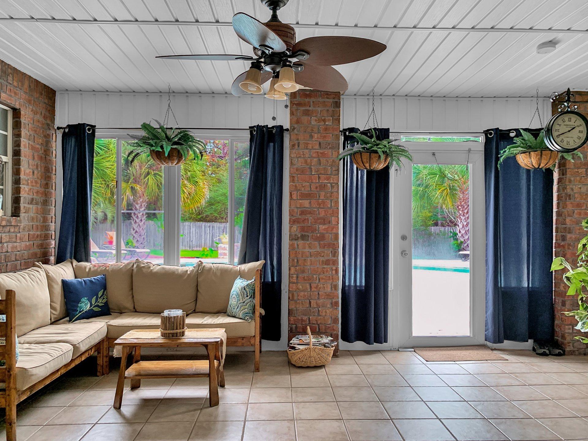 HOLLEY BY THE SEA - Residential