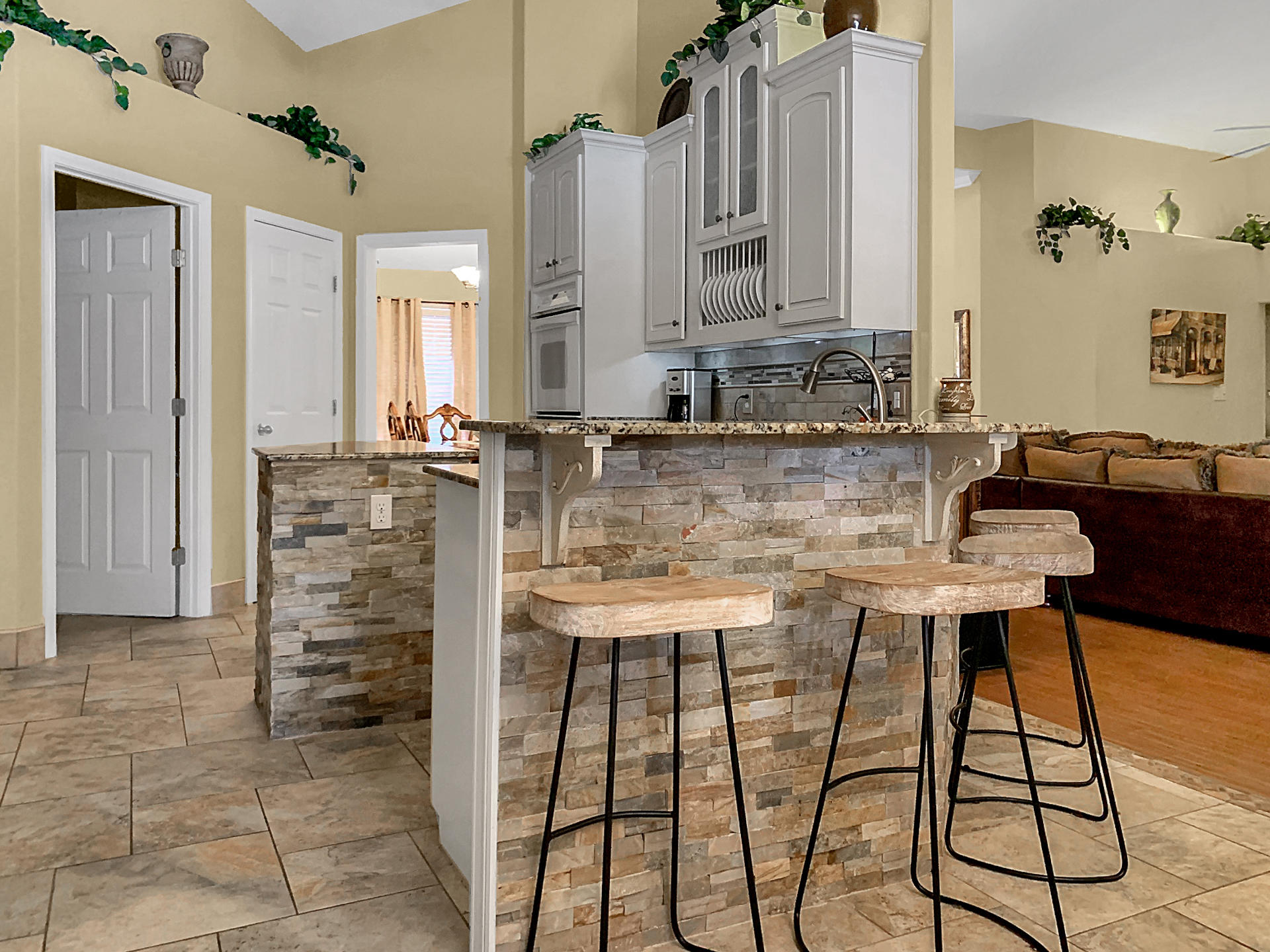 HOLLEY BY THE SEA - Residential