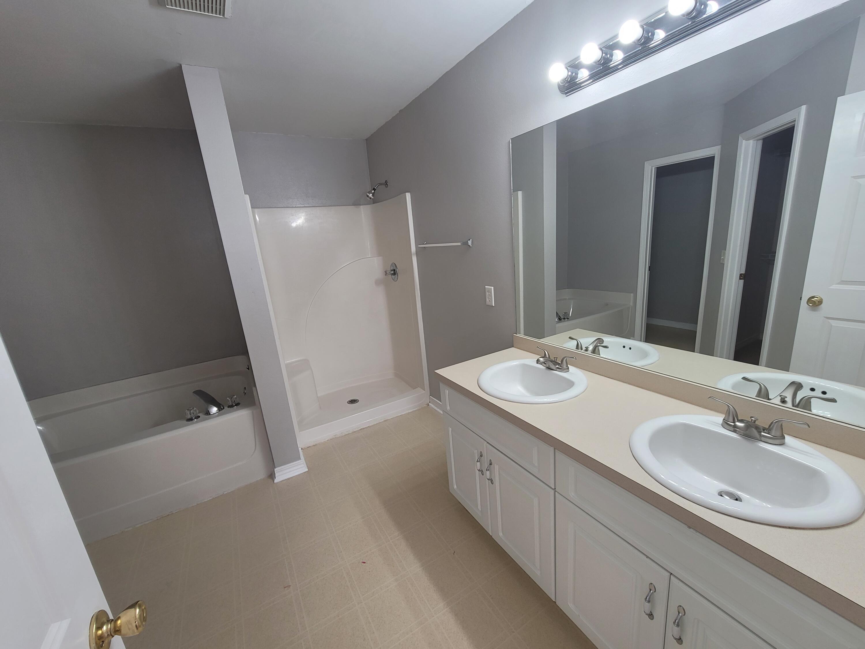 CORONADO VILLAGE PH 4 - Residential