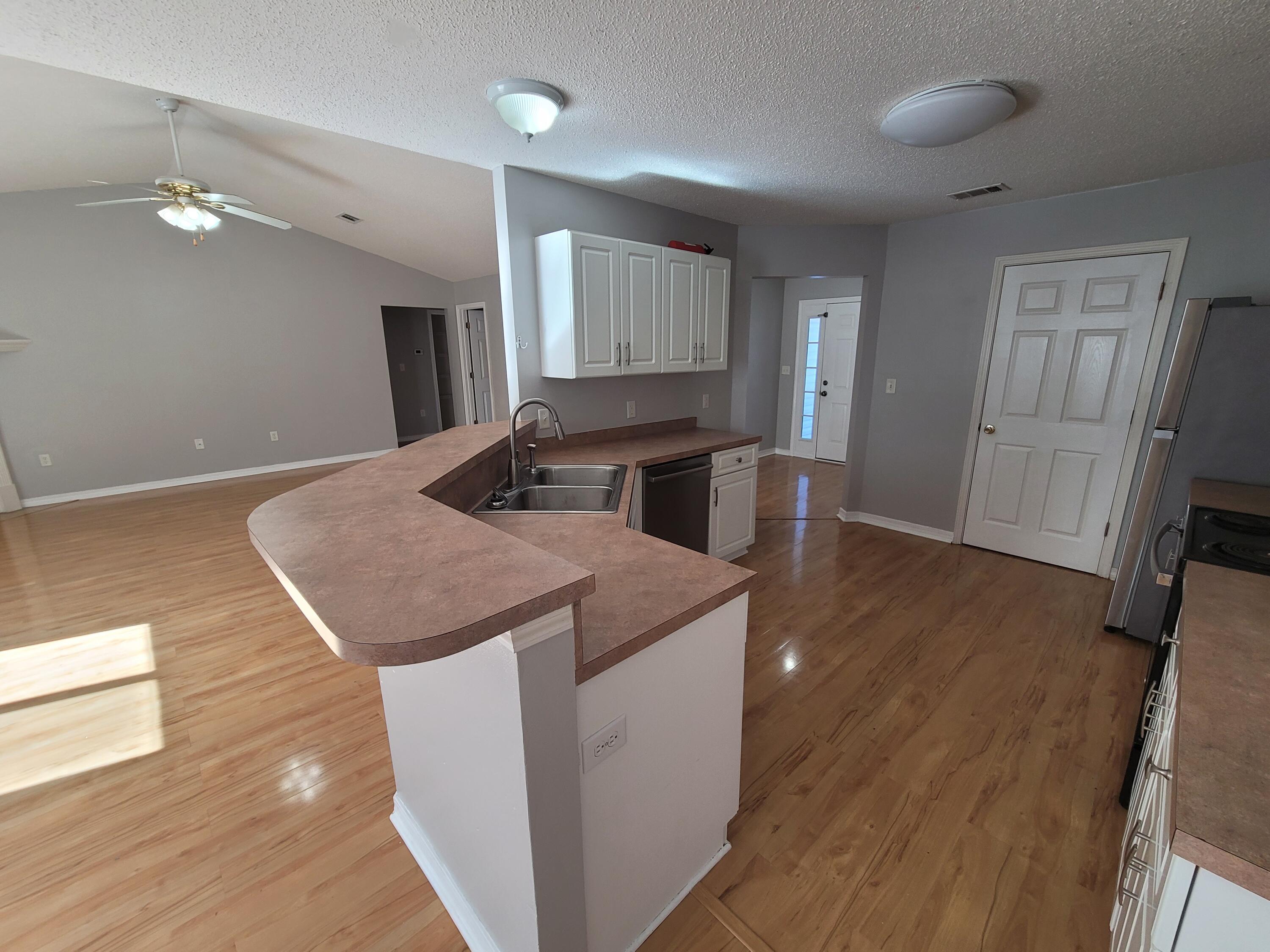 CORONADO VILLAGE PH 4 - Residential