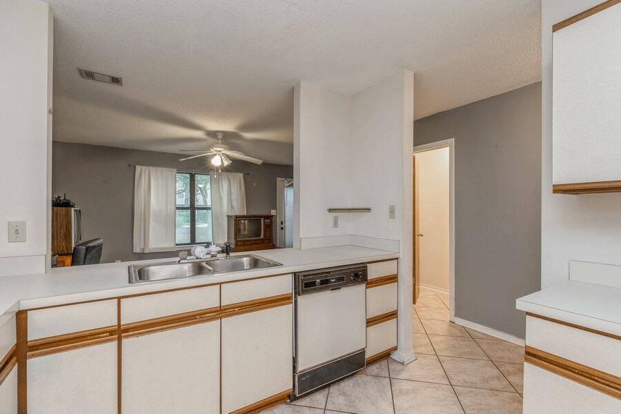 FALCON RIDGE - Residential