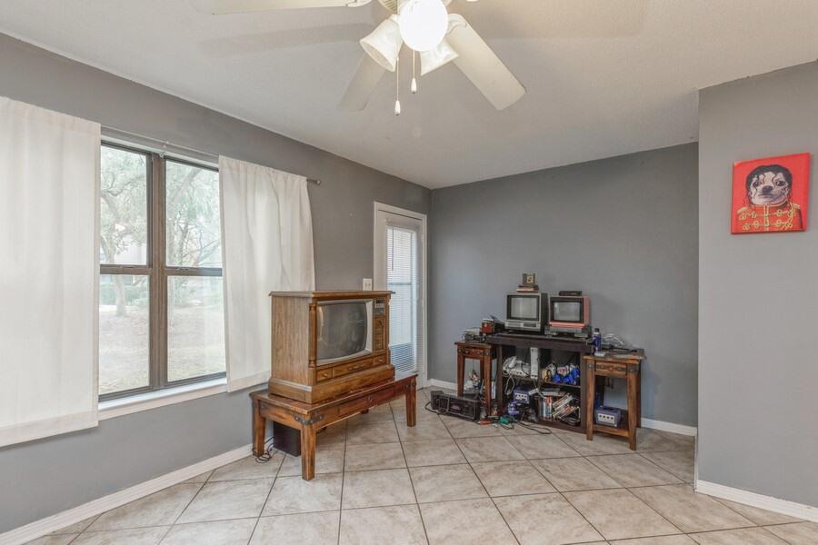 FALCON RIDGE - Residential