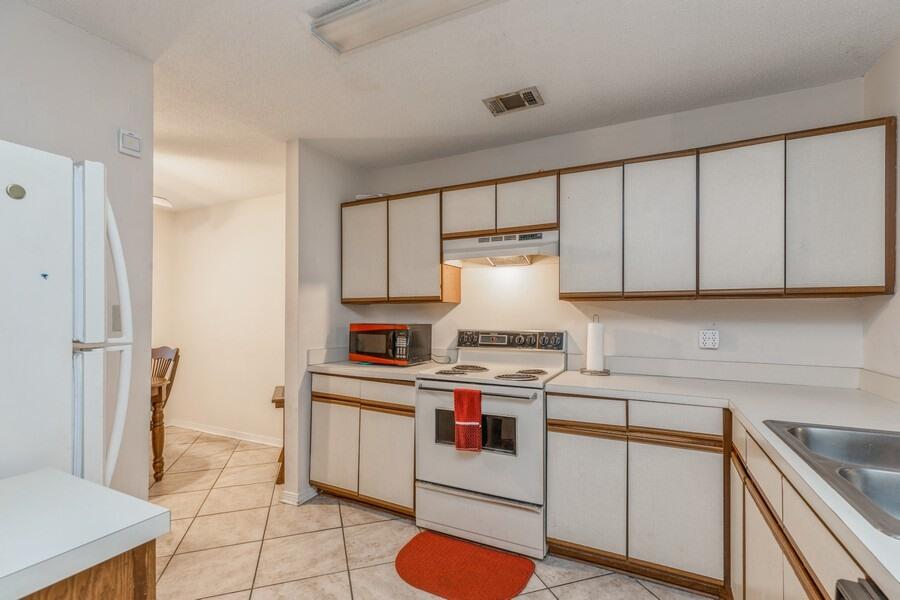 FALCON RIDGE - Residential