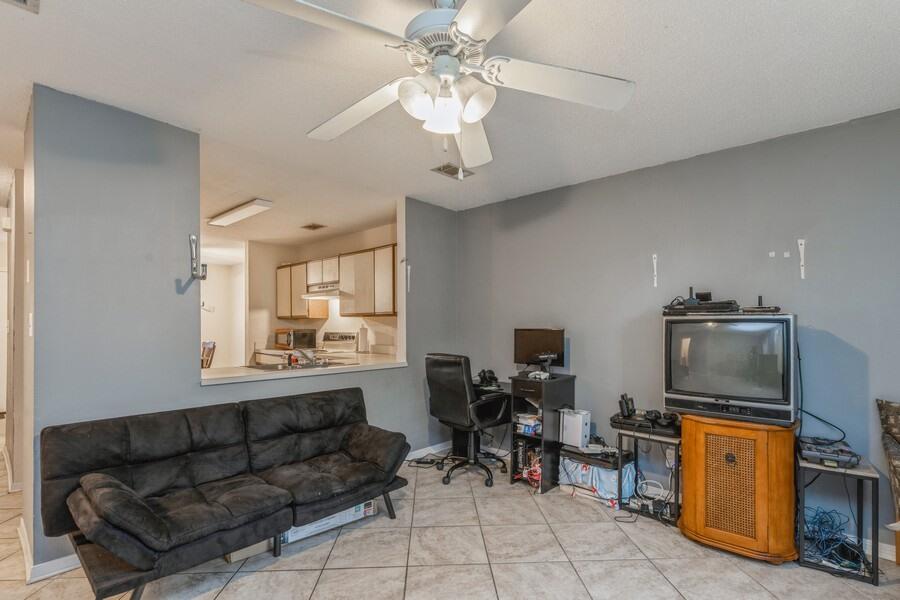 FALCON RIDGE - Residential