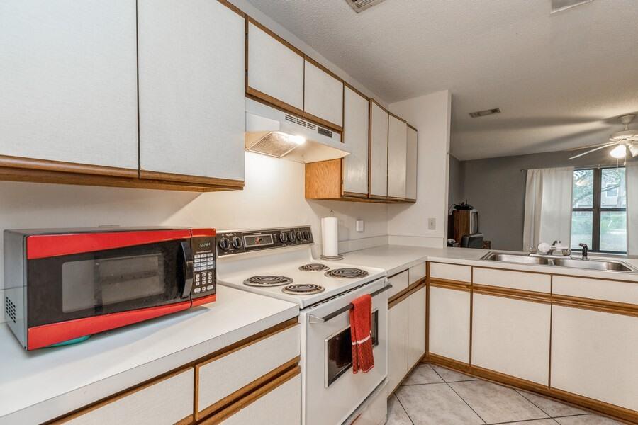 FALCON RIDGE - Residential