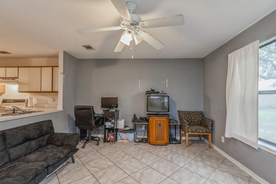 FALCON RIDGE - Residential