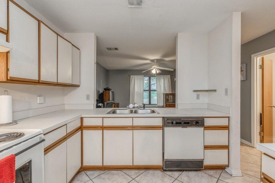 FALCON RIDGE - Residential