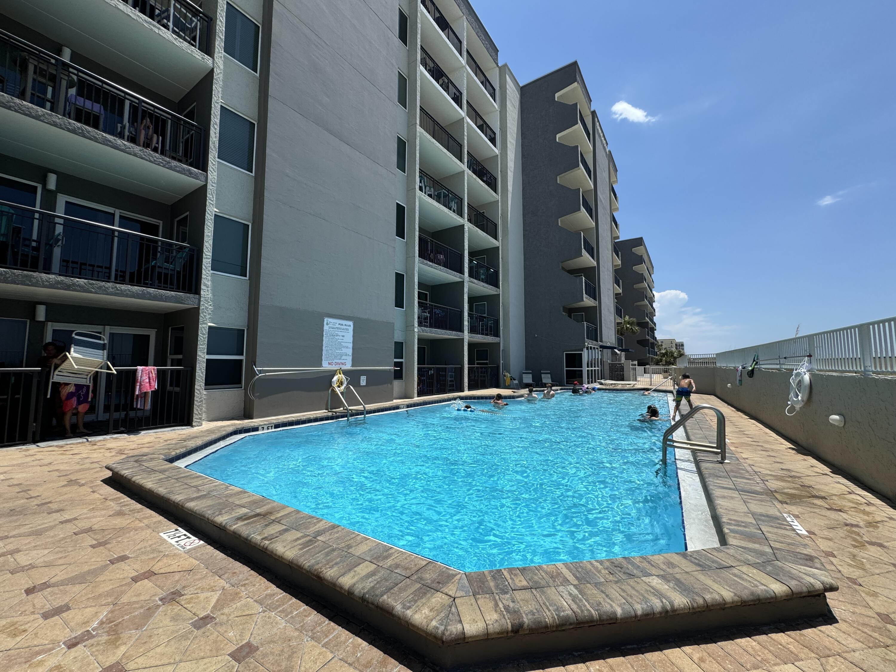 ISLAND ECHO CONDO - Residential
