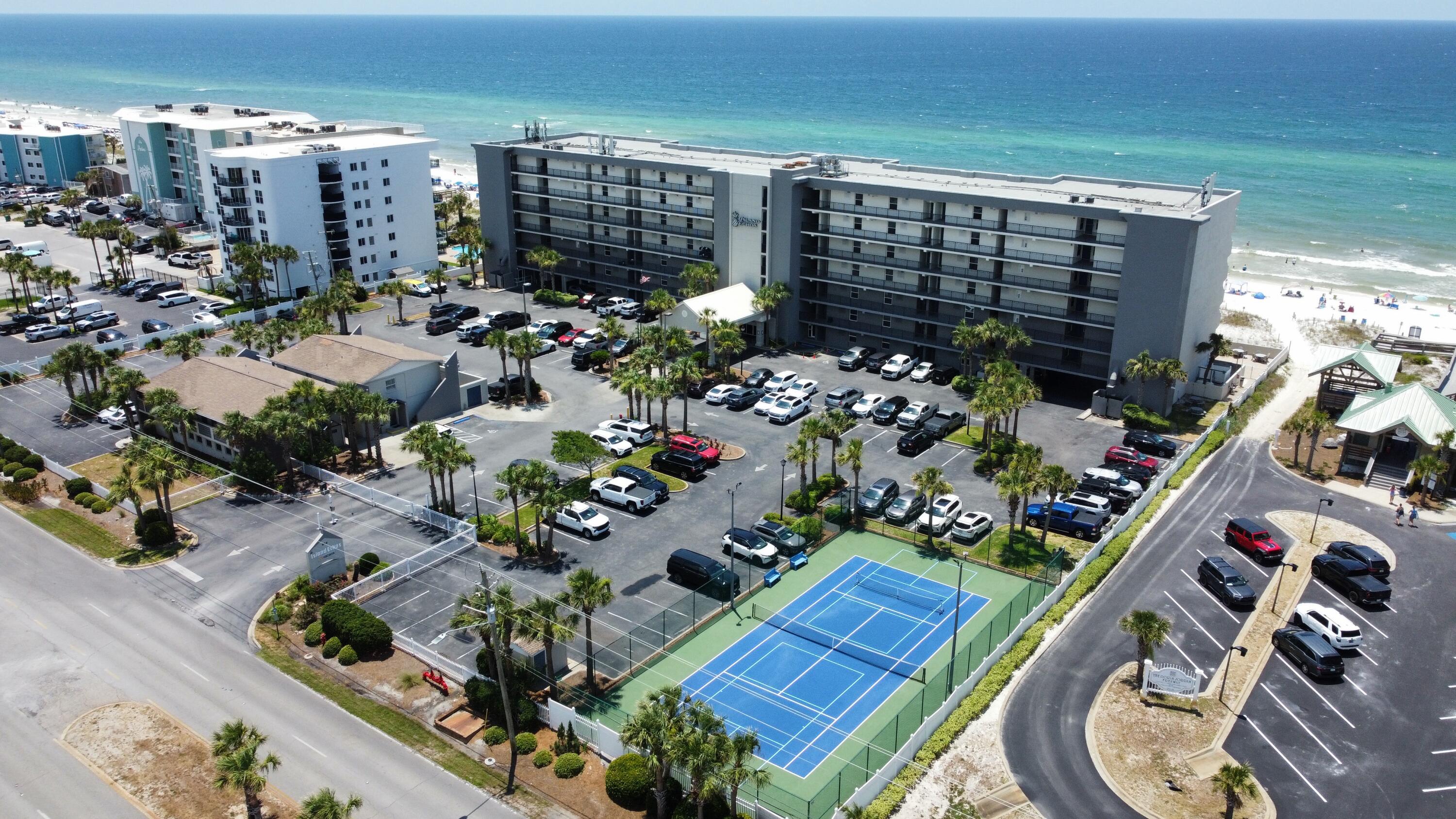 ISLAND ECHO CONDO - Residential