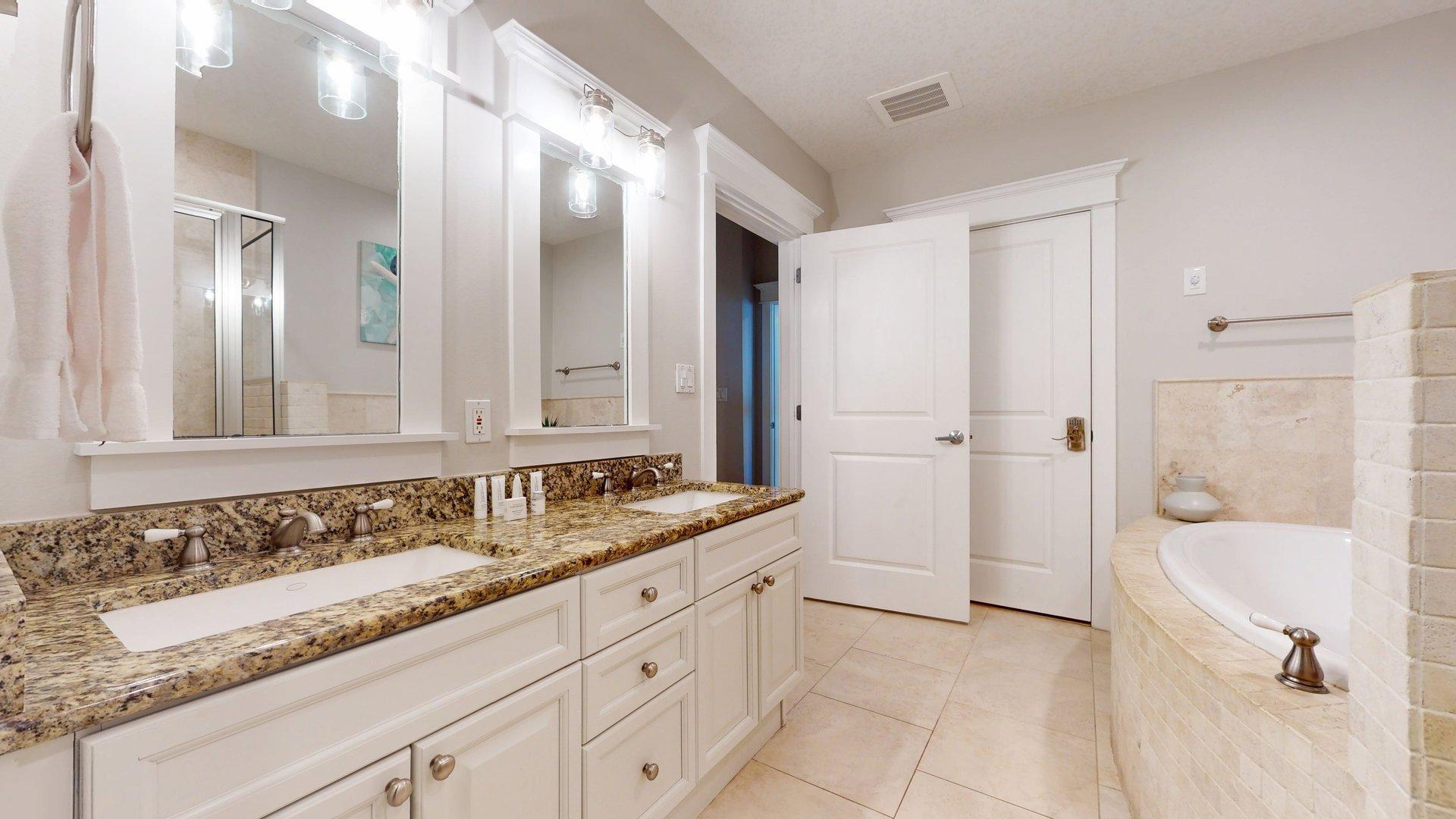 GRAND PANAMA BEACH RESORTS - Residential