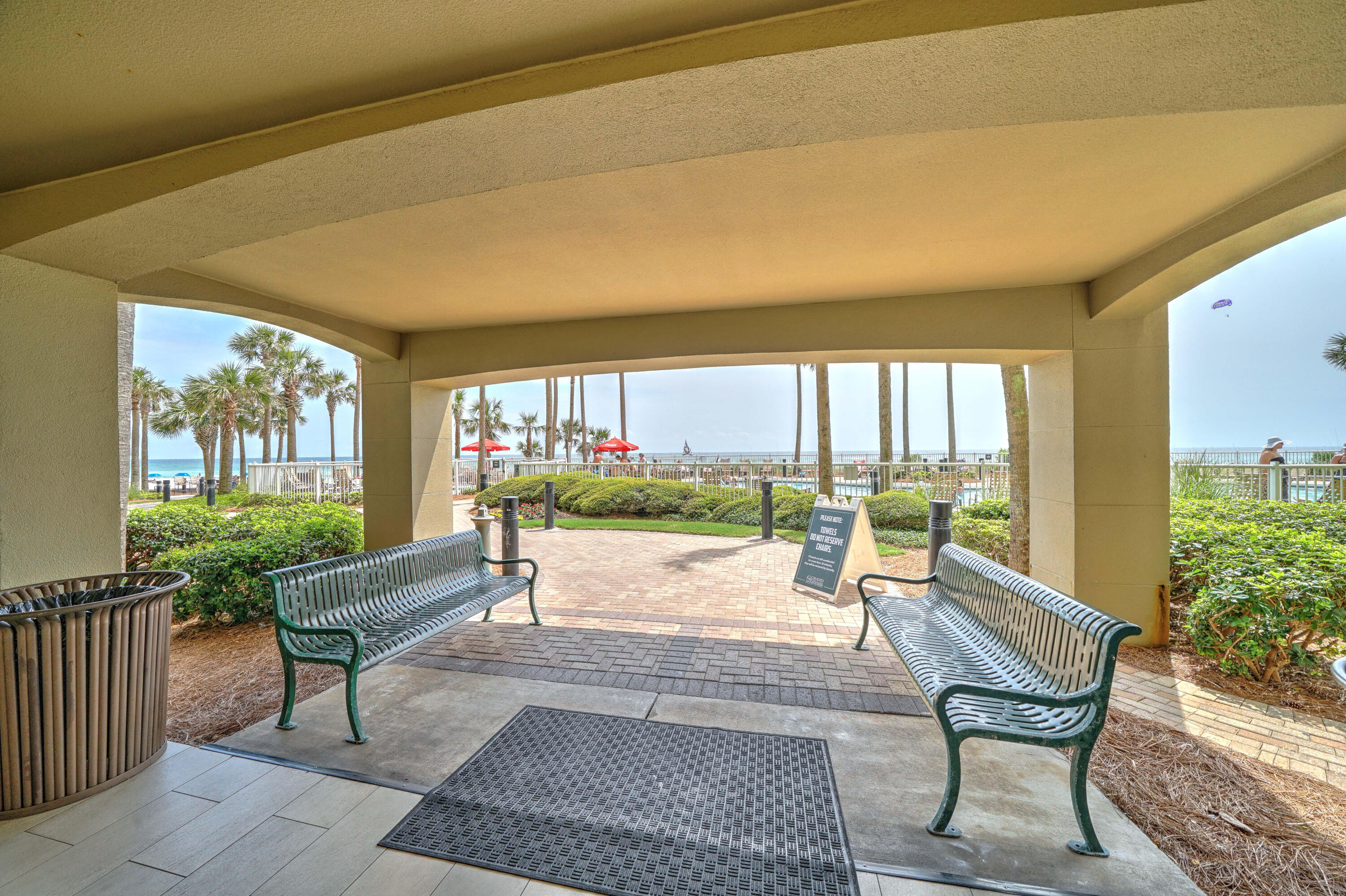GRAND PANAMA BEACH RESORTS - Residential