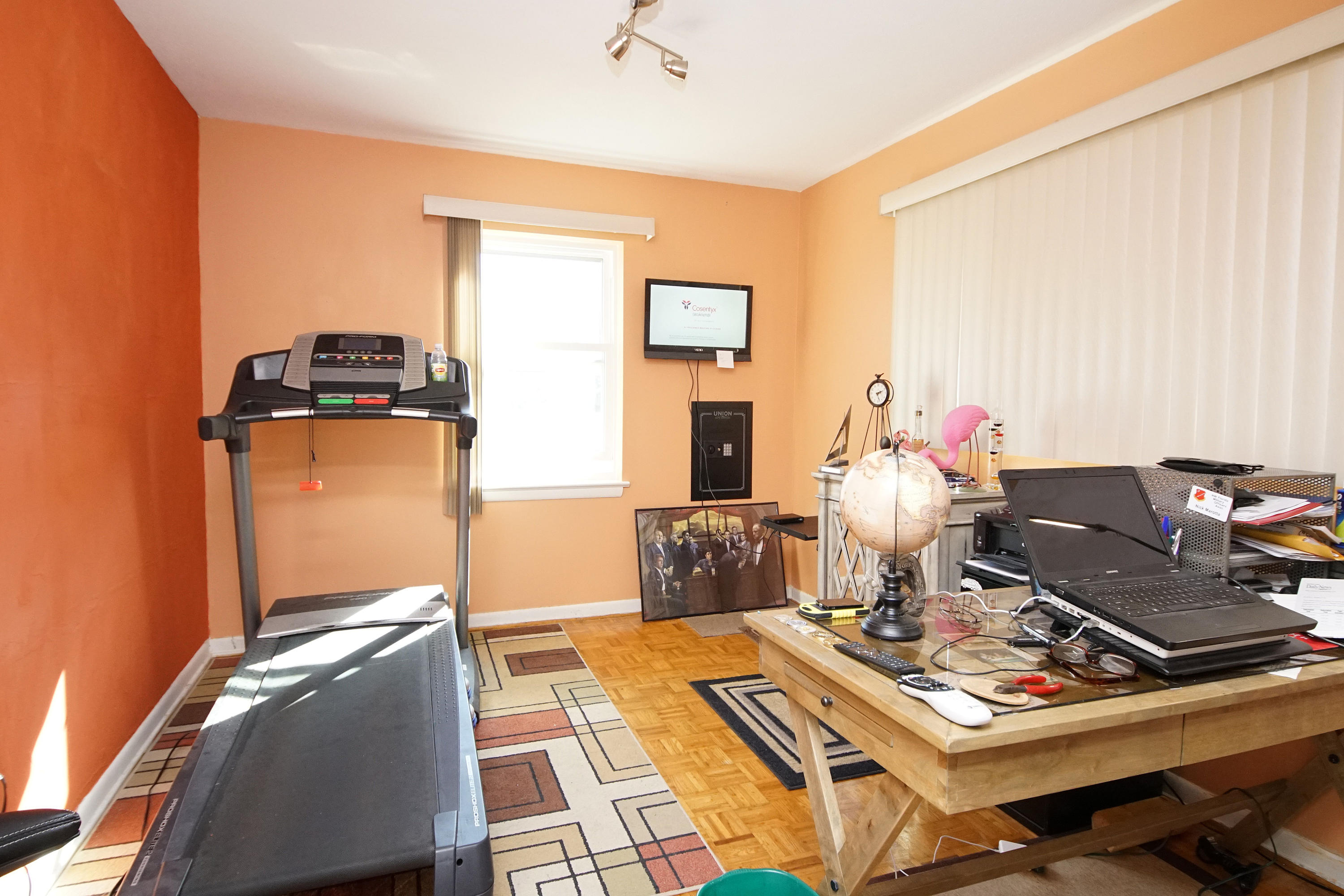 COLONIAL HEIGHTS - Residential