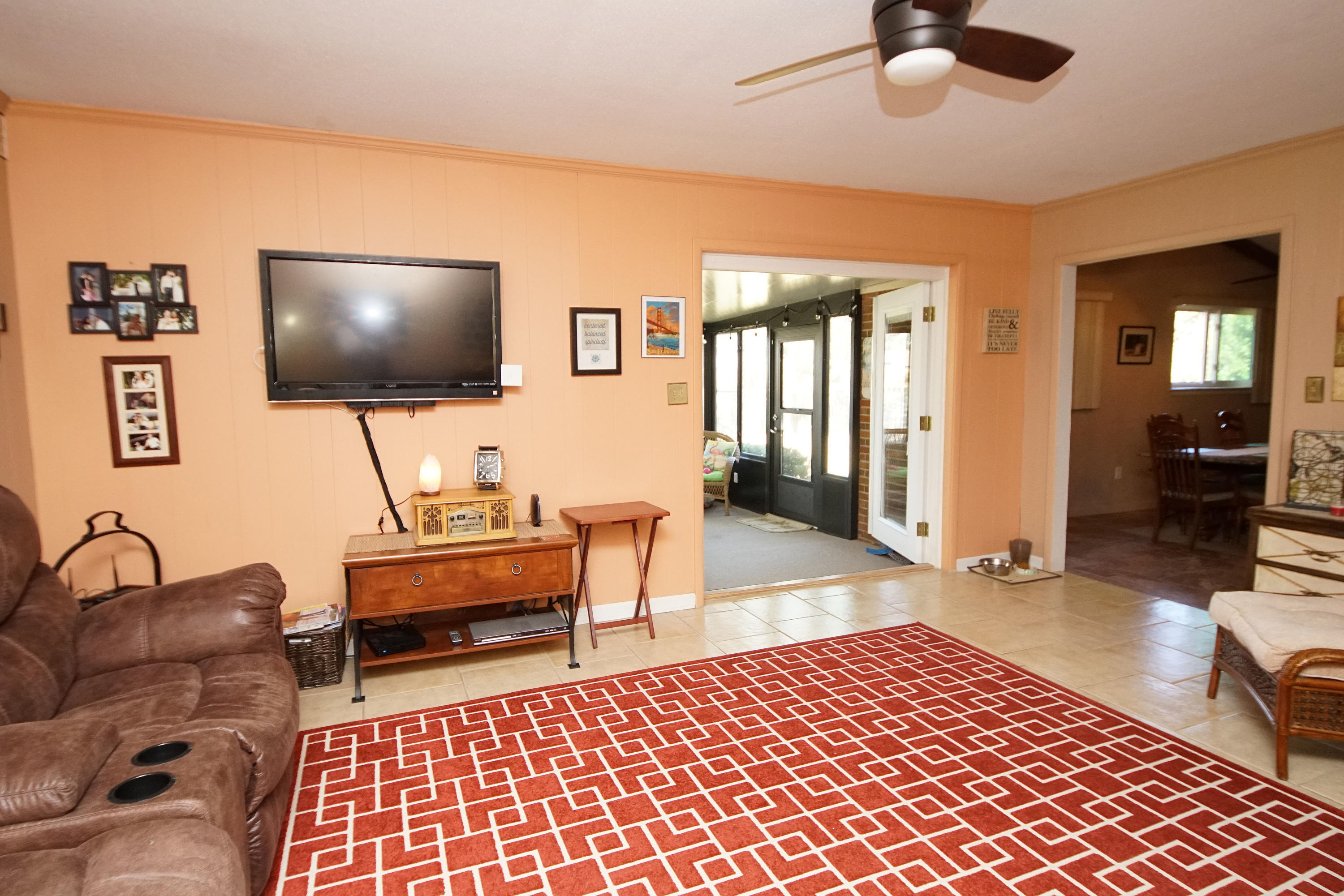 COLONIAL HEIGHTS - Residential