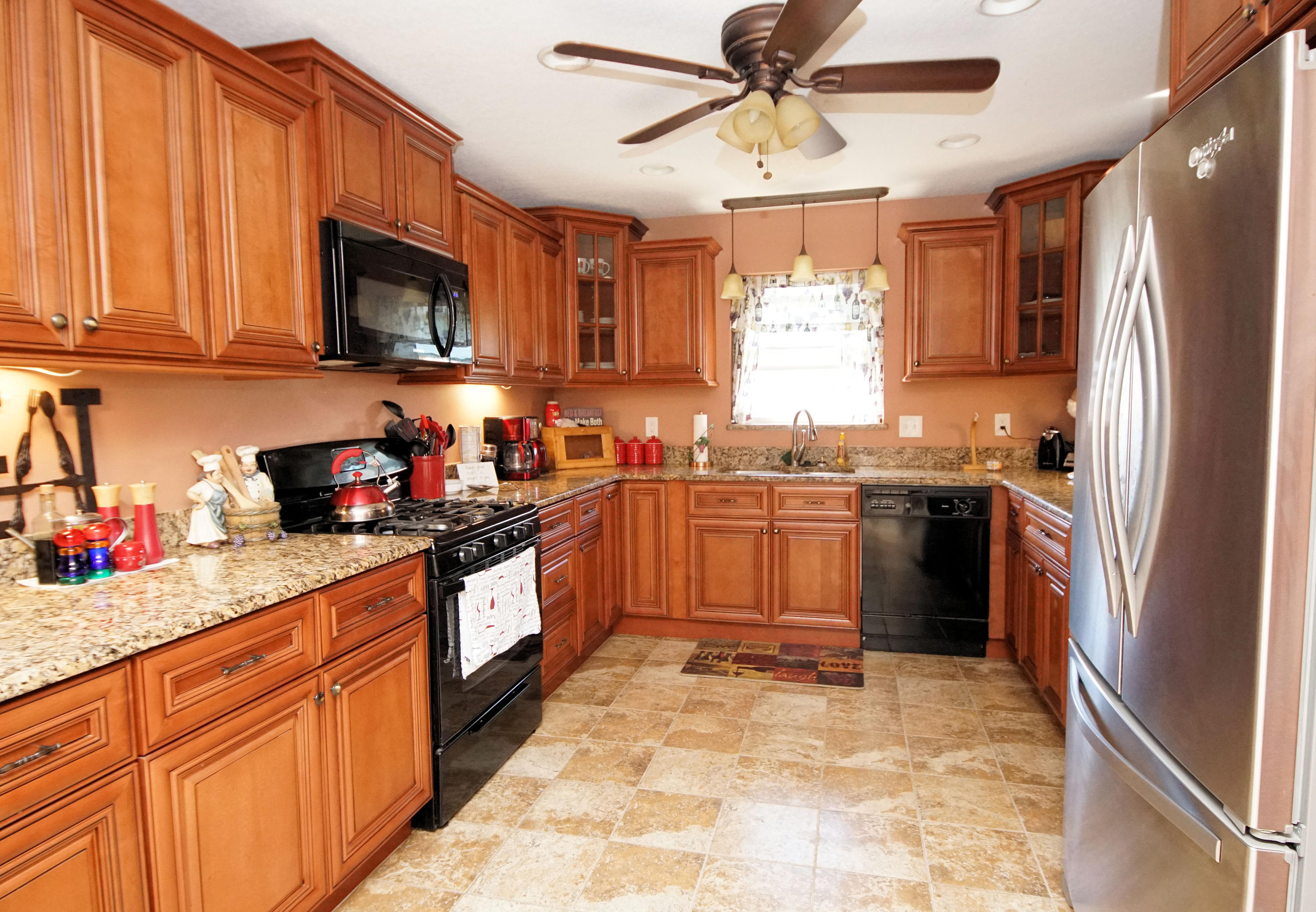 COLONIAL HEIGHTS - Residential