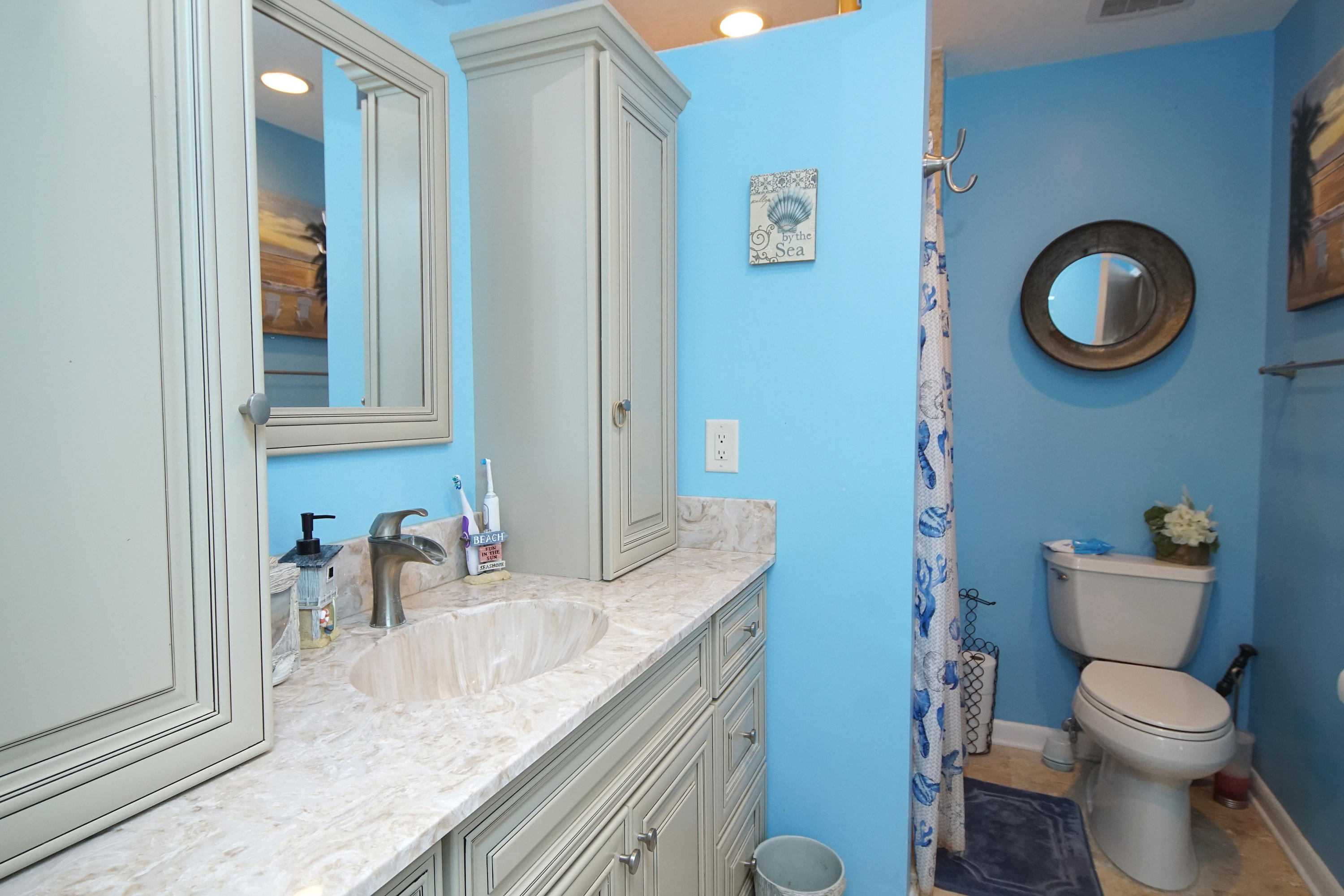 COLONIAL HEIGHTS - Residential