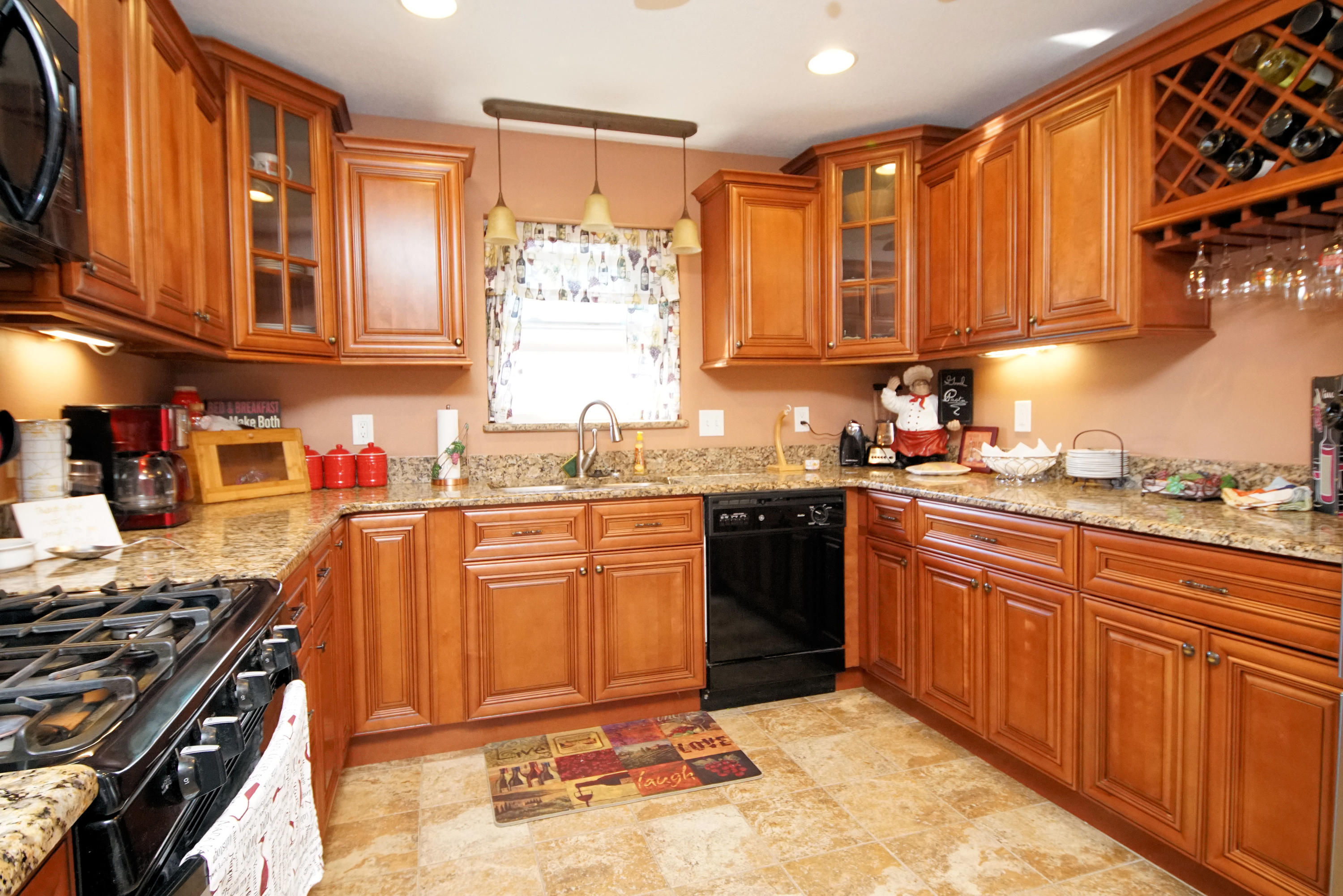 COLONIAL HEIGHTS - Residential