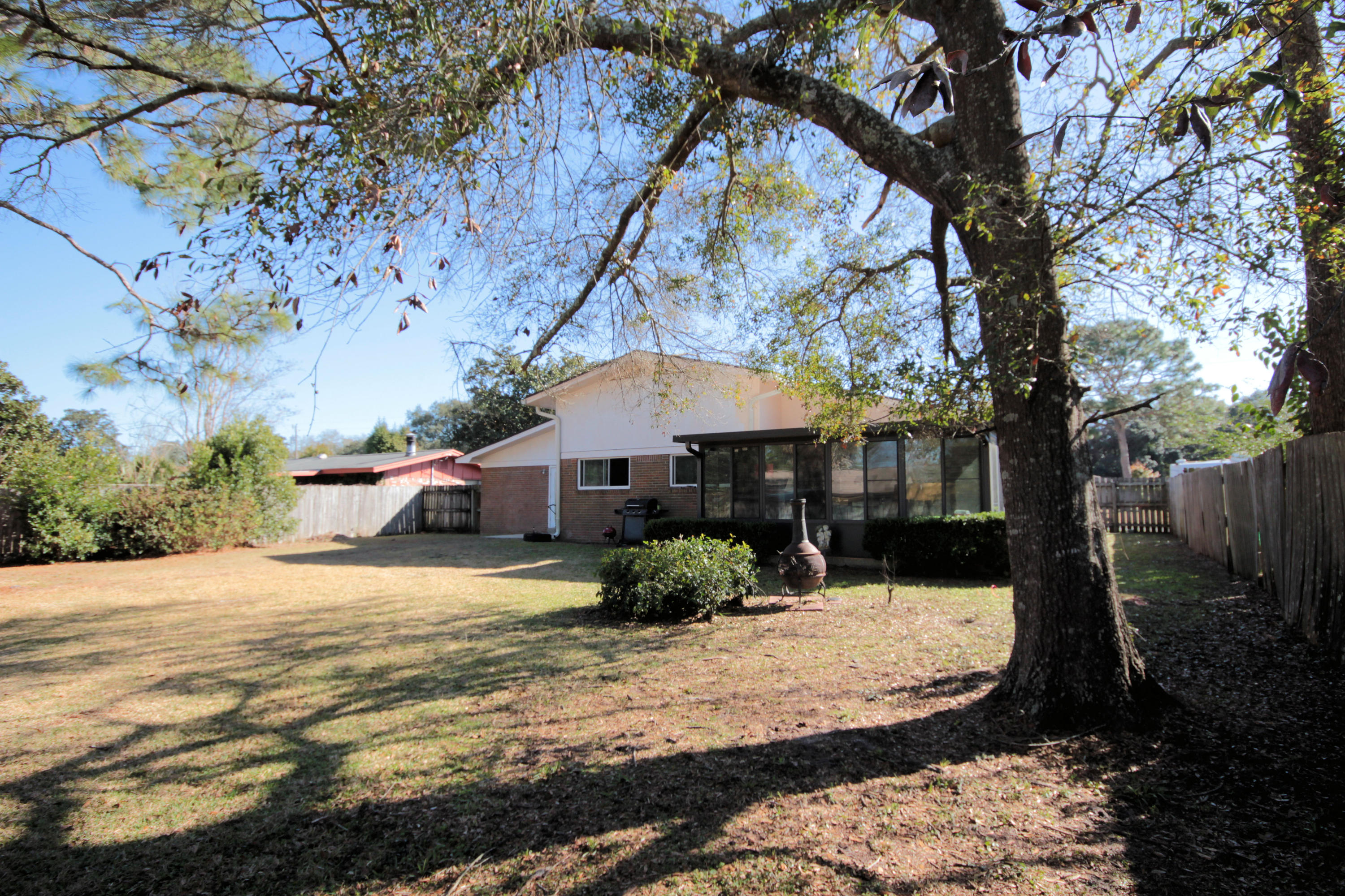 COLONIAL HEIGHTS - Residential