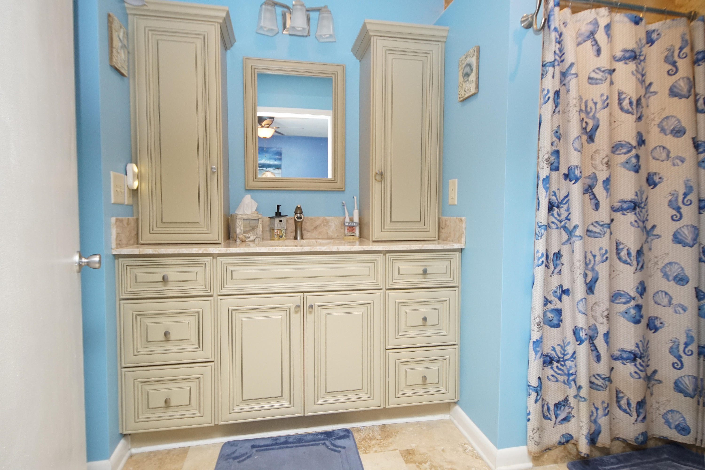 COLONIAL HEIGHTS - Residential