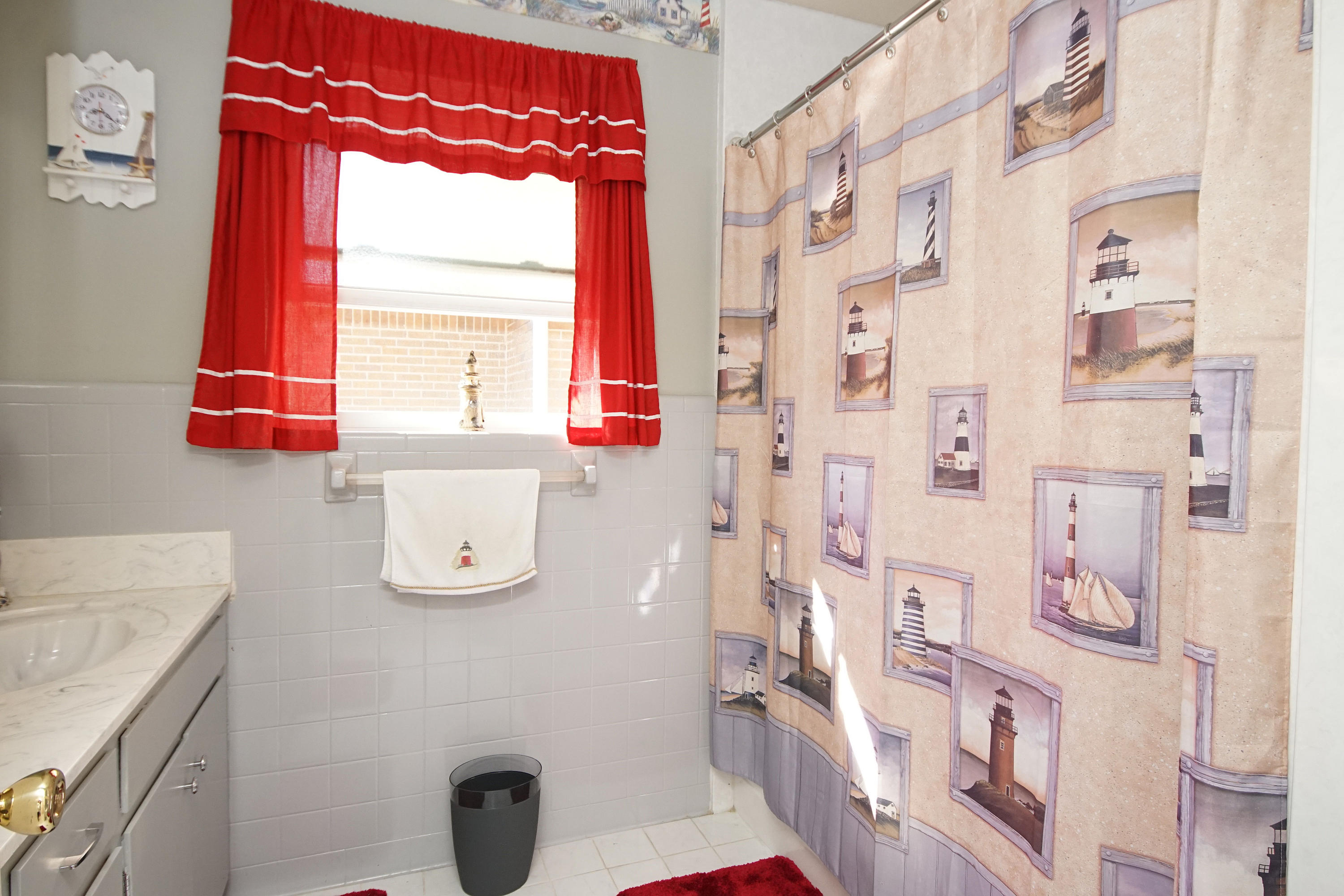 COLONIAL HEIGHTS - Residential