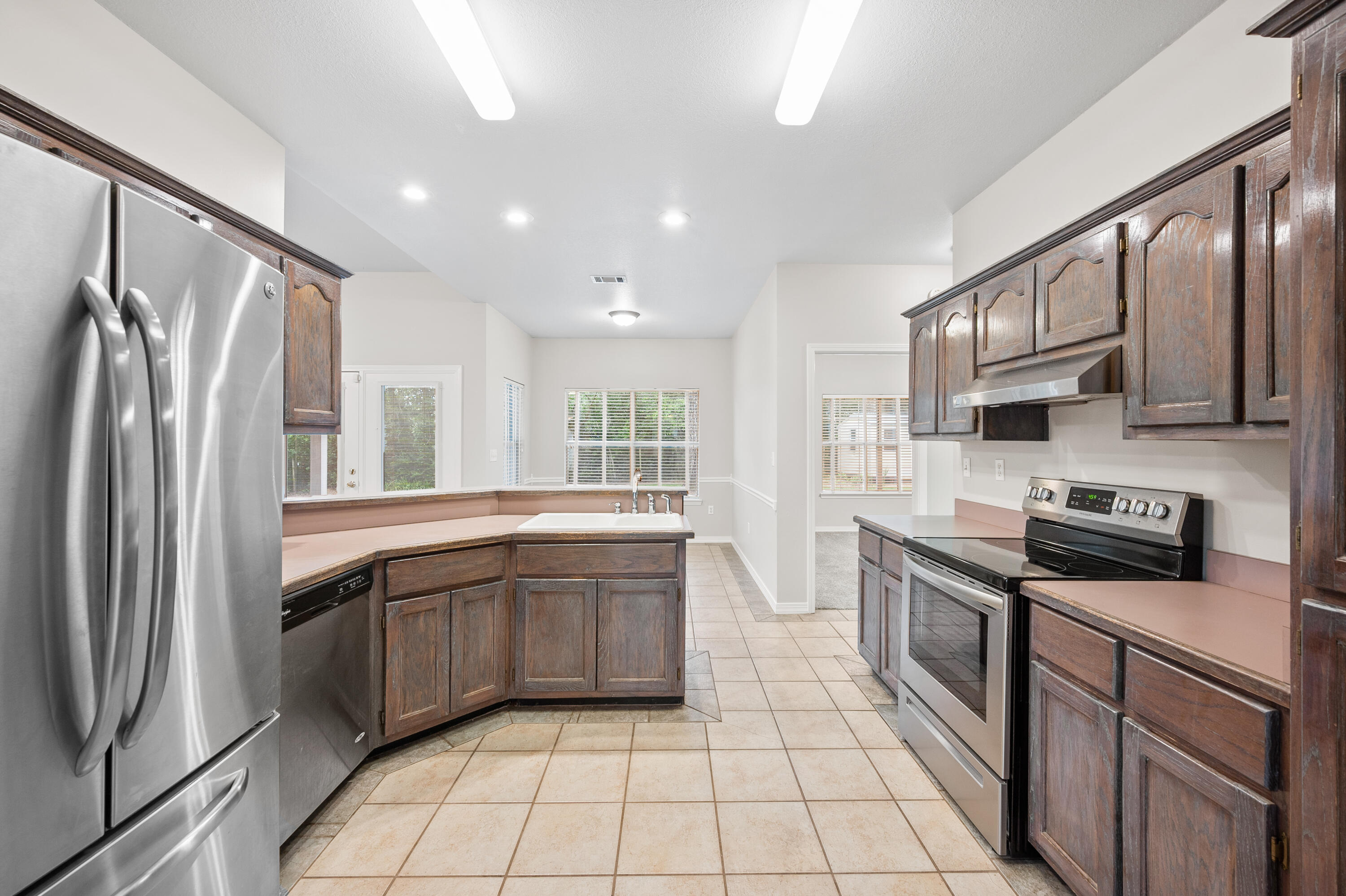 DOGWOOD ESTATES - Residential