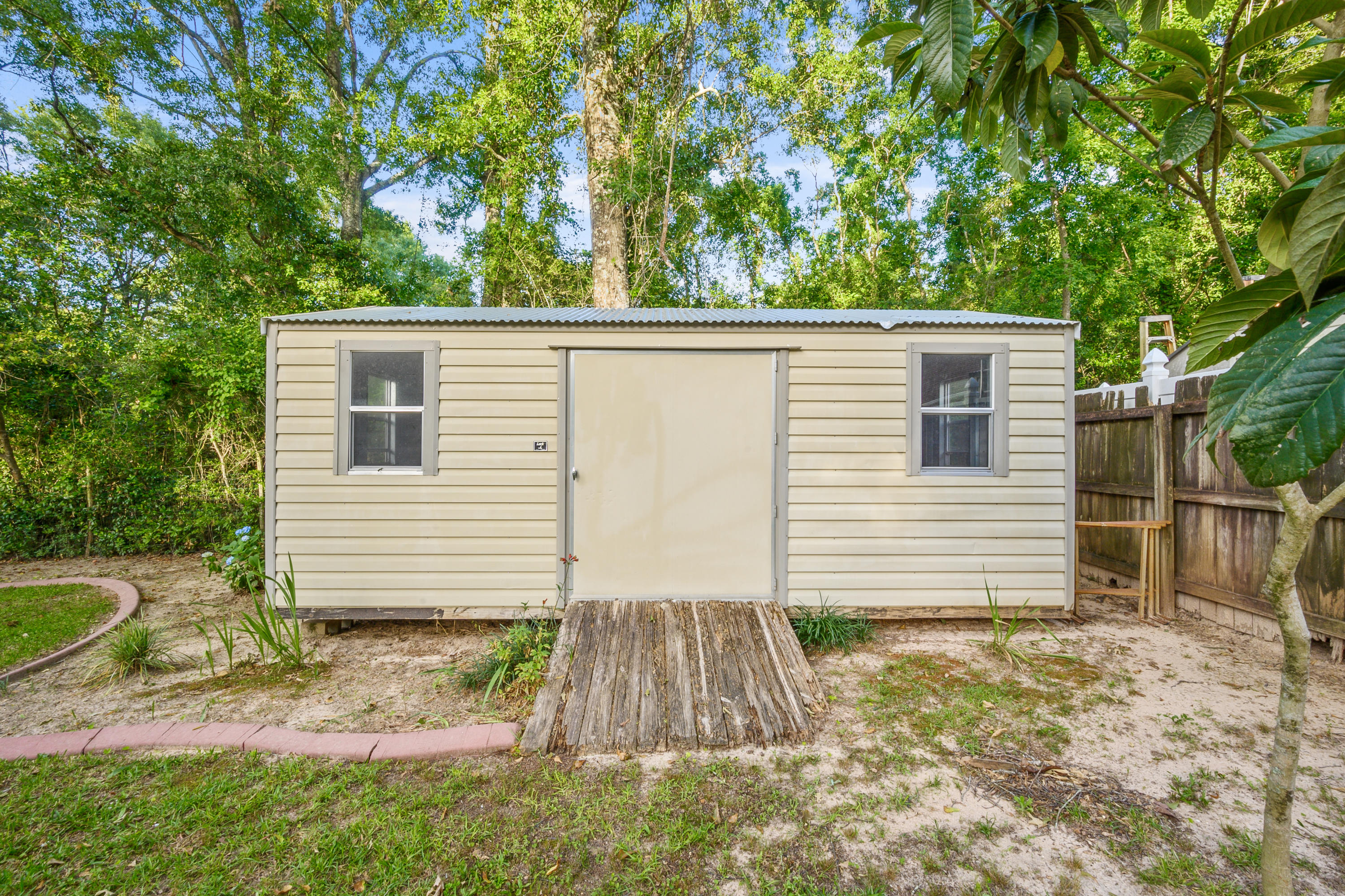 DOGWOOD ESTATES - Residential