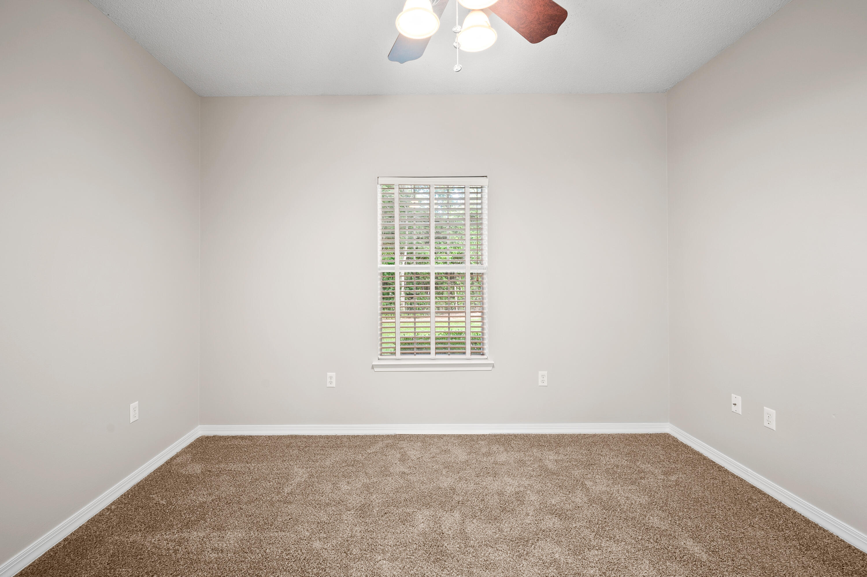 DOGWOOD ESTATES - Residential