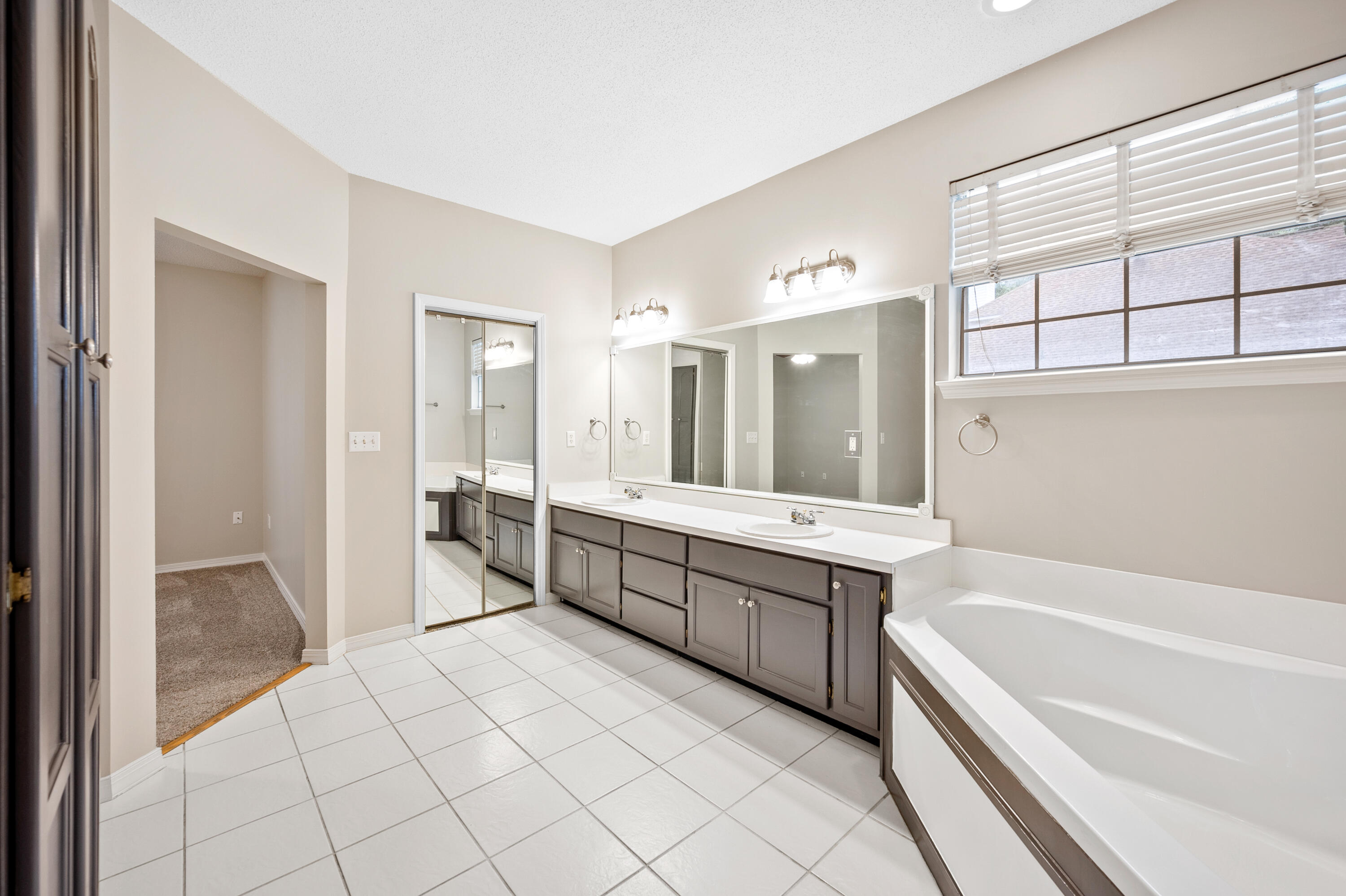 DOGWOOD ESTATES - Residential